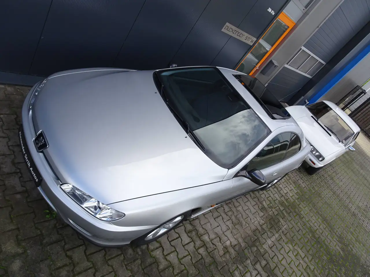 Peugeot 406 Coupe 2.0V16 Pininfarina zeer lage km stand, foto 4