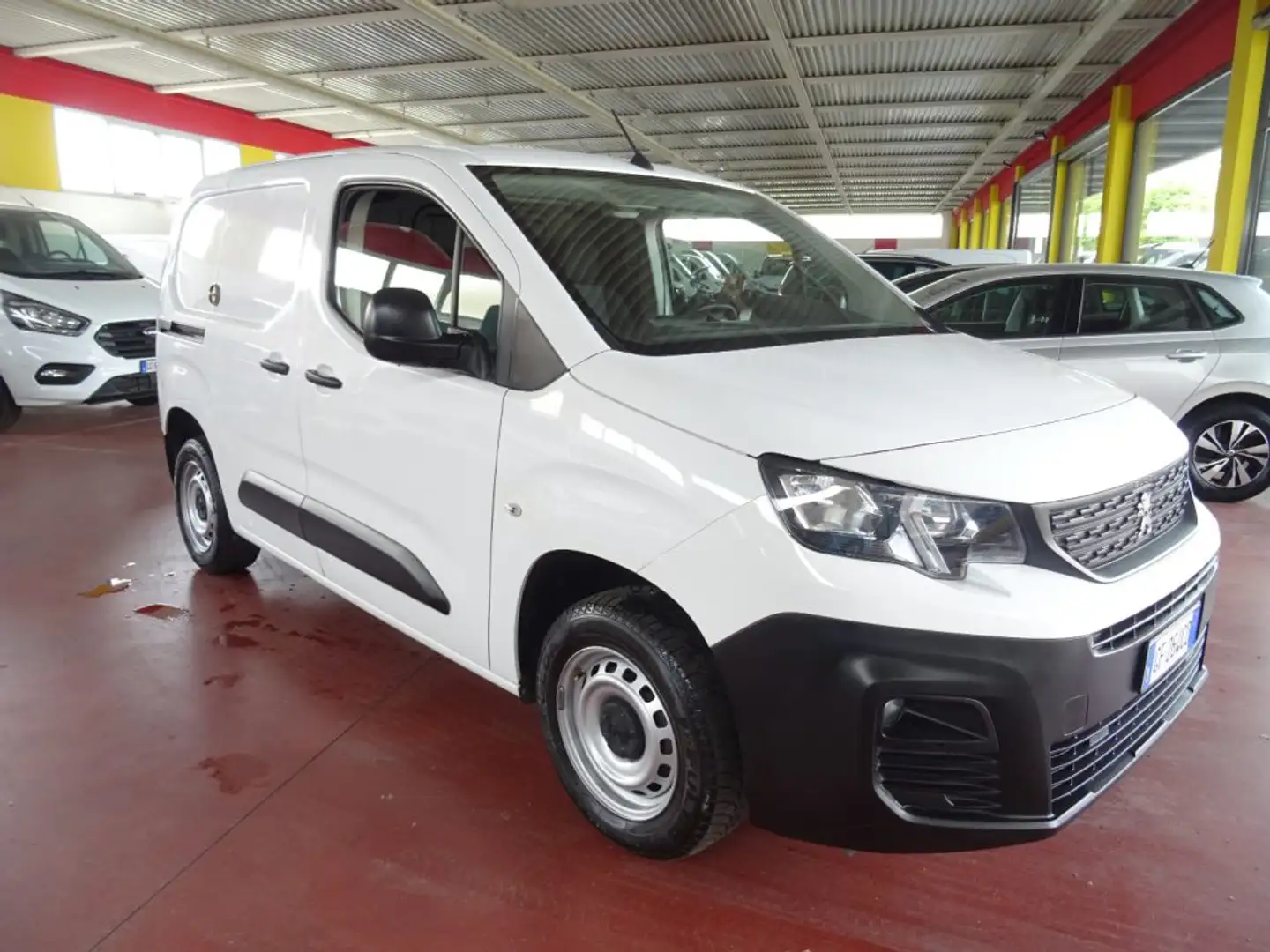 Peugeot Partner BlueHDi 100 S&S PC Furgone Premium Blanc - 1