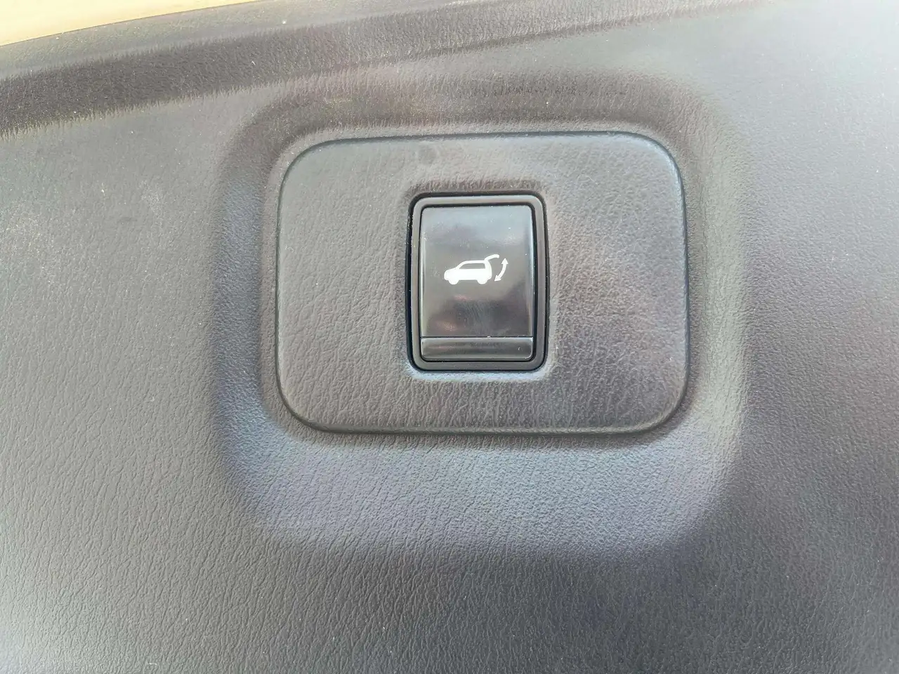 Nissan Pathfinder photo Nissan Pathfinder