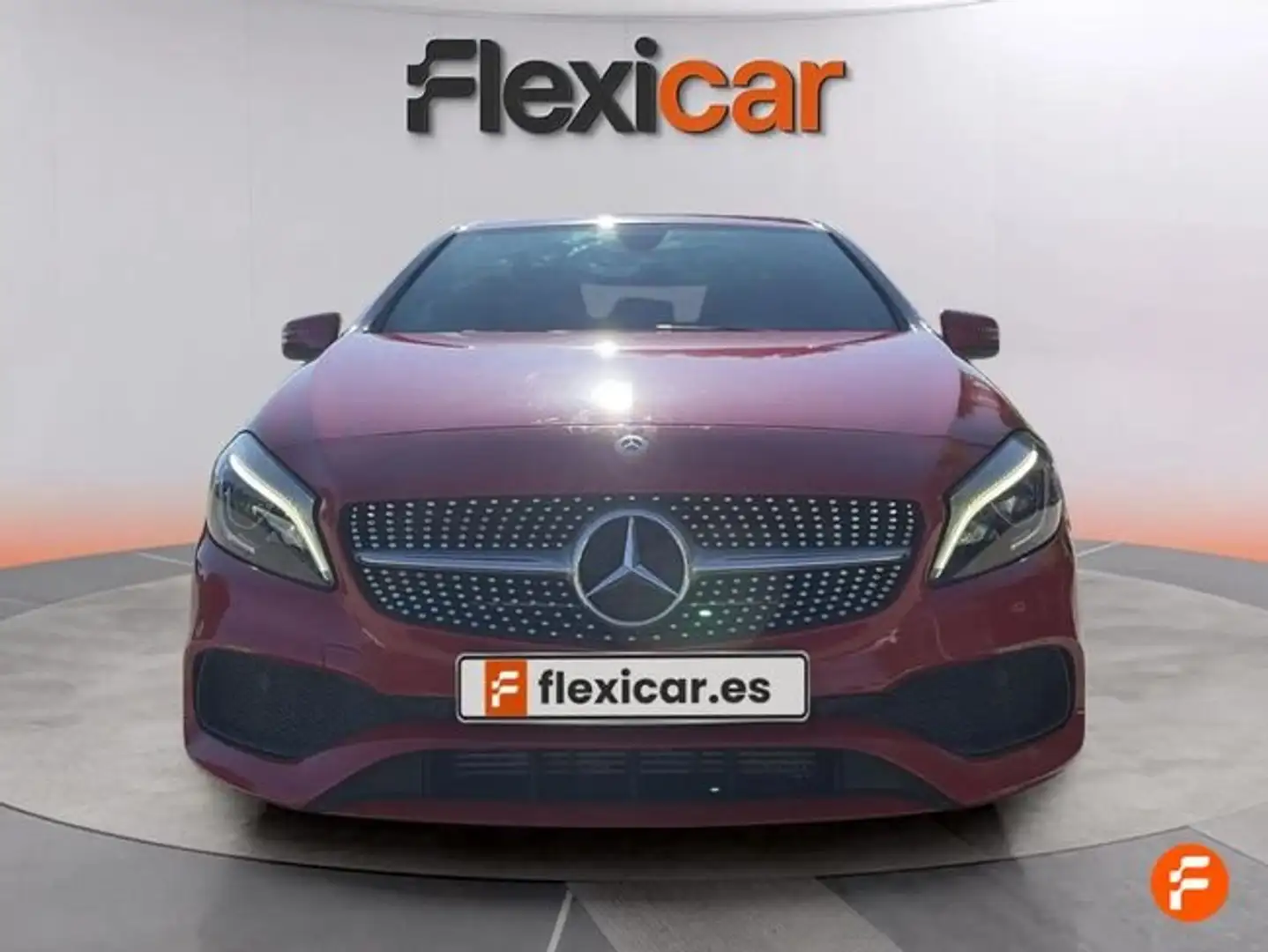 Mercedes-Benz A 200 d AMG Line Rojo - 2