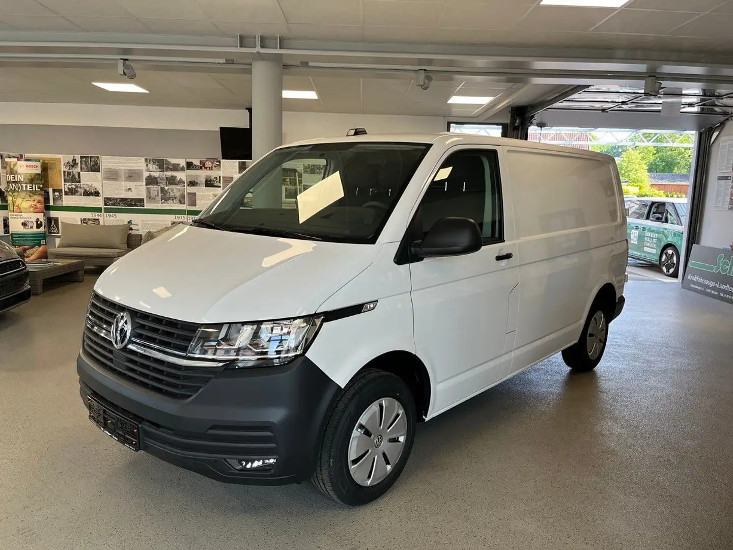 Volkswagen T6 Transporter T6.1 Transporter Kasten KR  AHK/RFK/GRA/APP Conn Blanco - 2