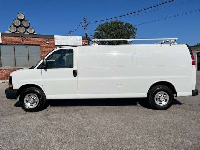 2016 Chevrolet Express 2500 Cargo Van