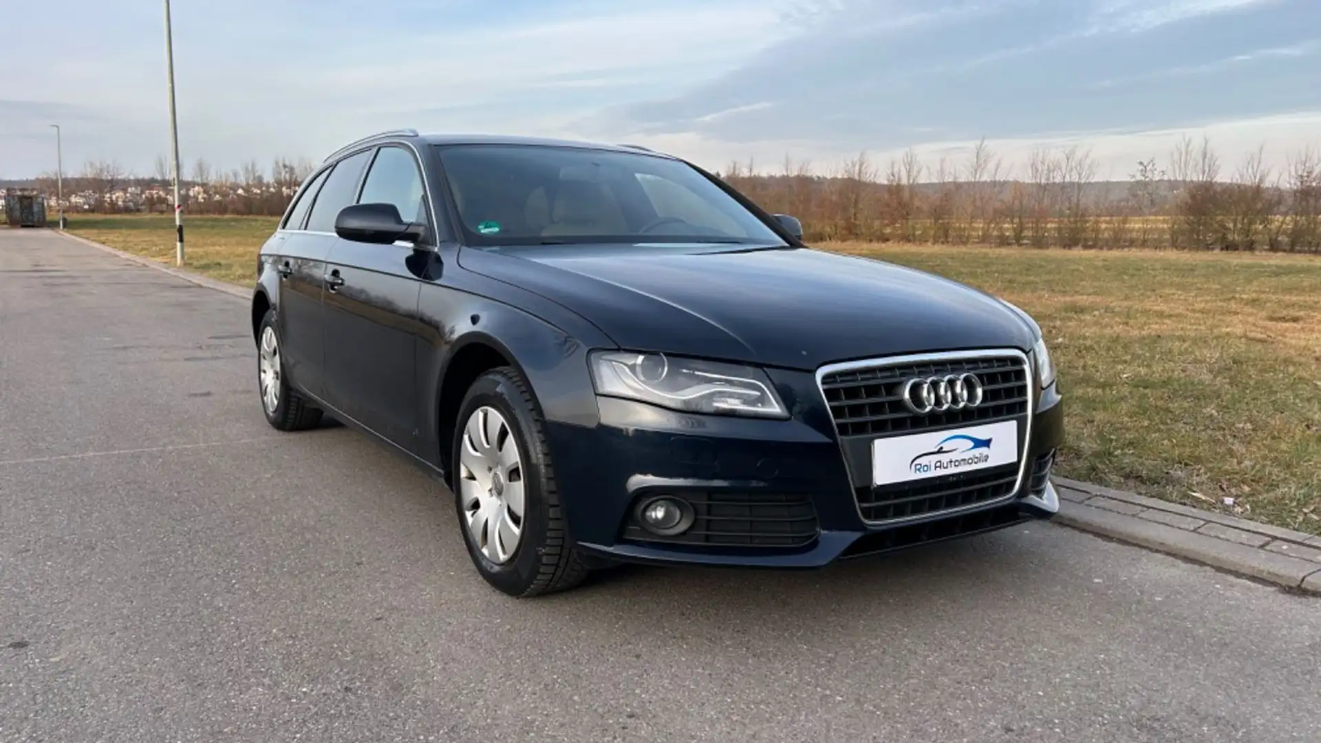 Audi A4 AVANT,TÜV,AHK,KLIMA,SITZHEIZUNG,VOLL LEDER Bleu - 2