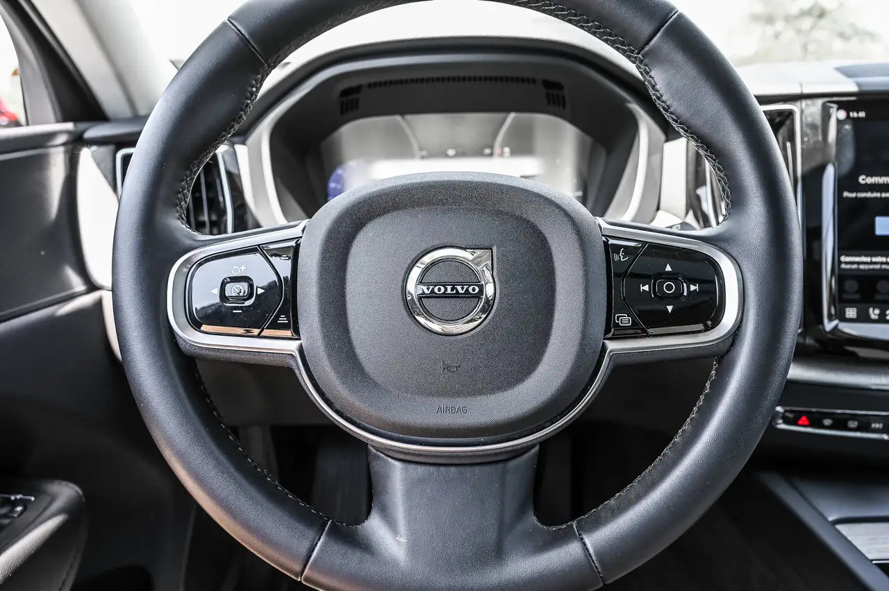 Volvo XC60 photo Volvo XC60