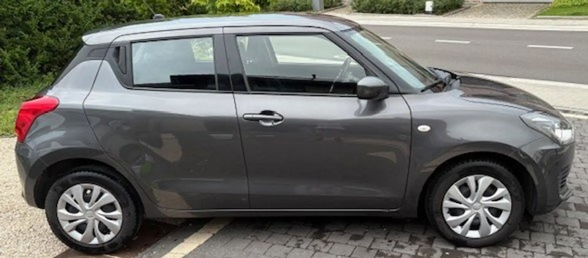 Suzuki Swift Swift 1.2 Dualjet Hybrid Comfort Gris - 2