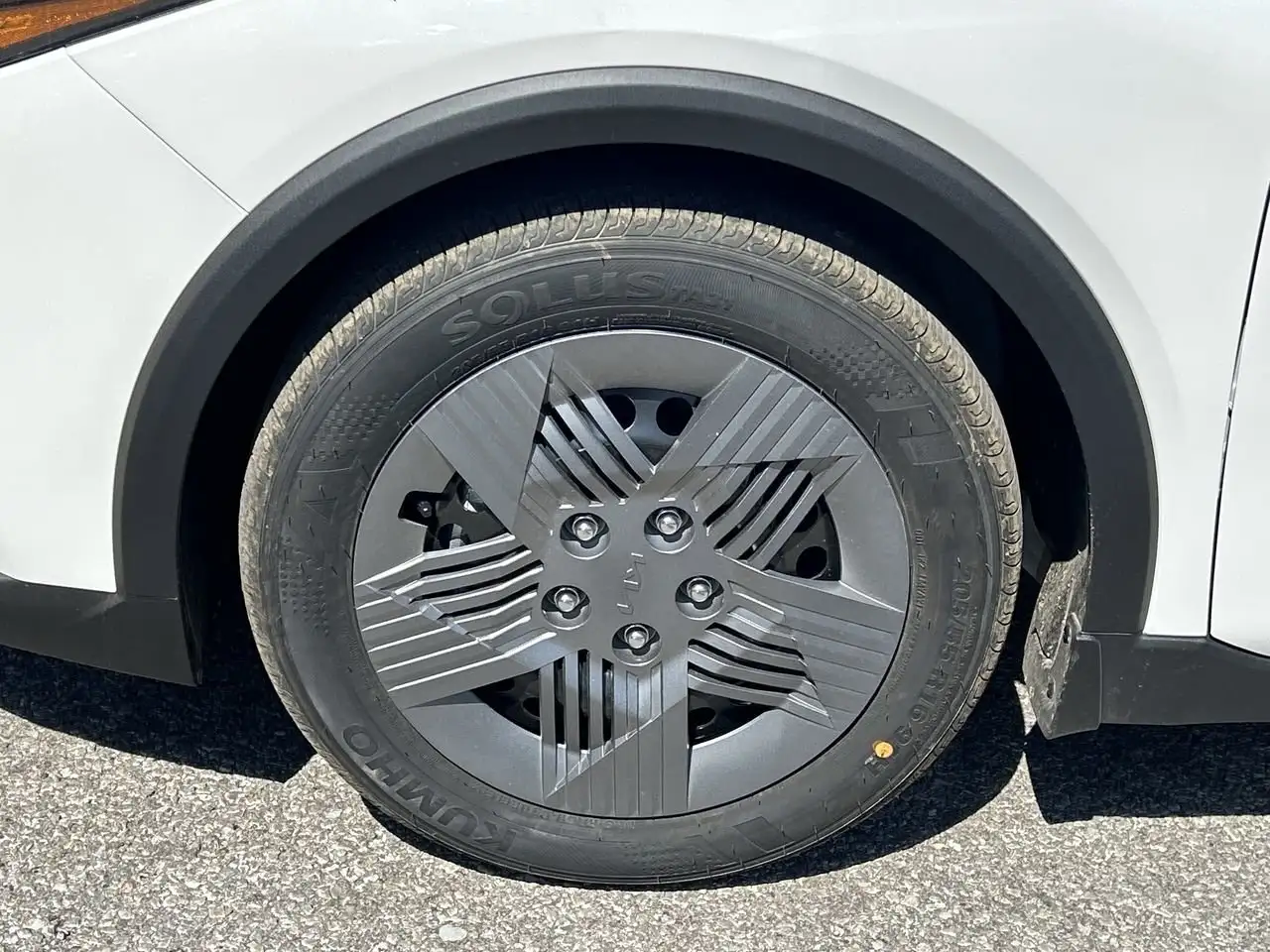 Kia K4 снимка Kia K4