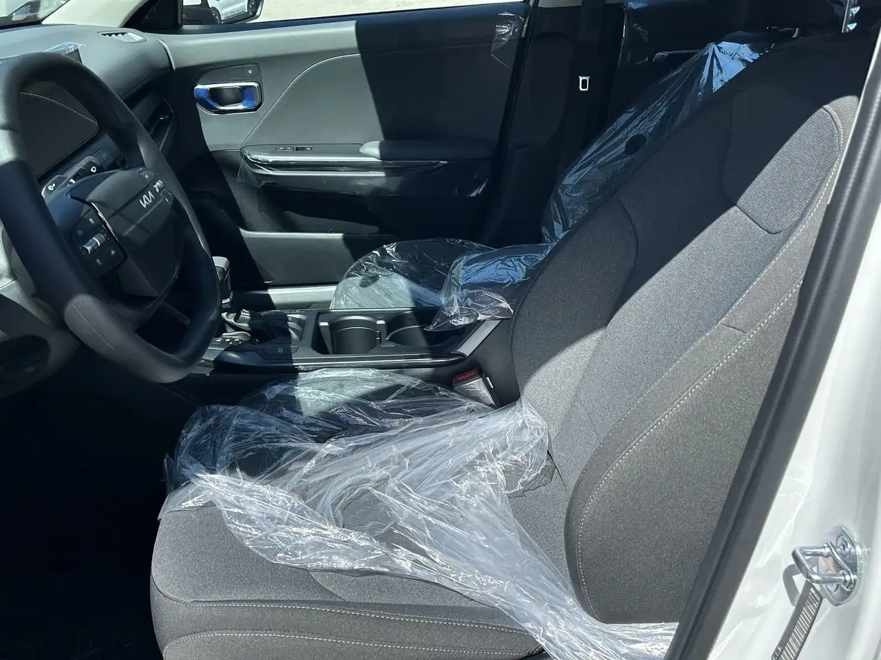 Kia K4 снимка Kia K4