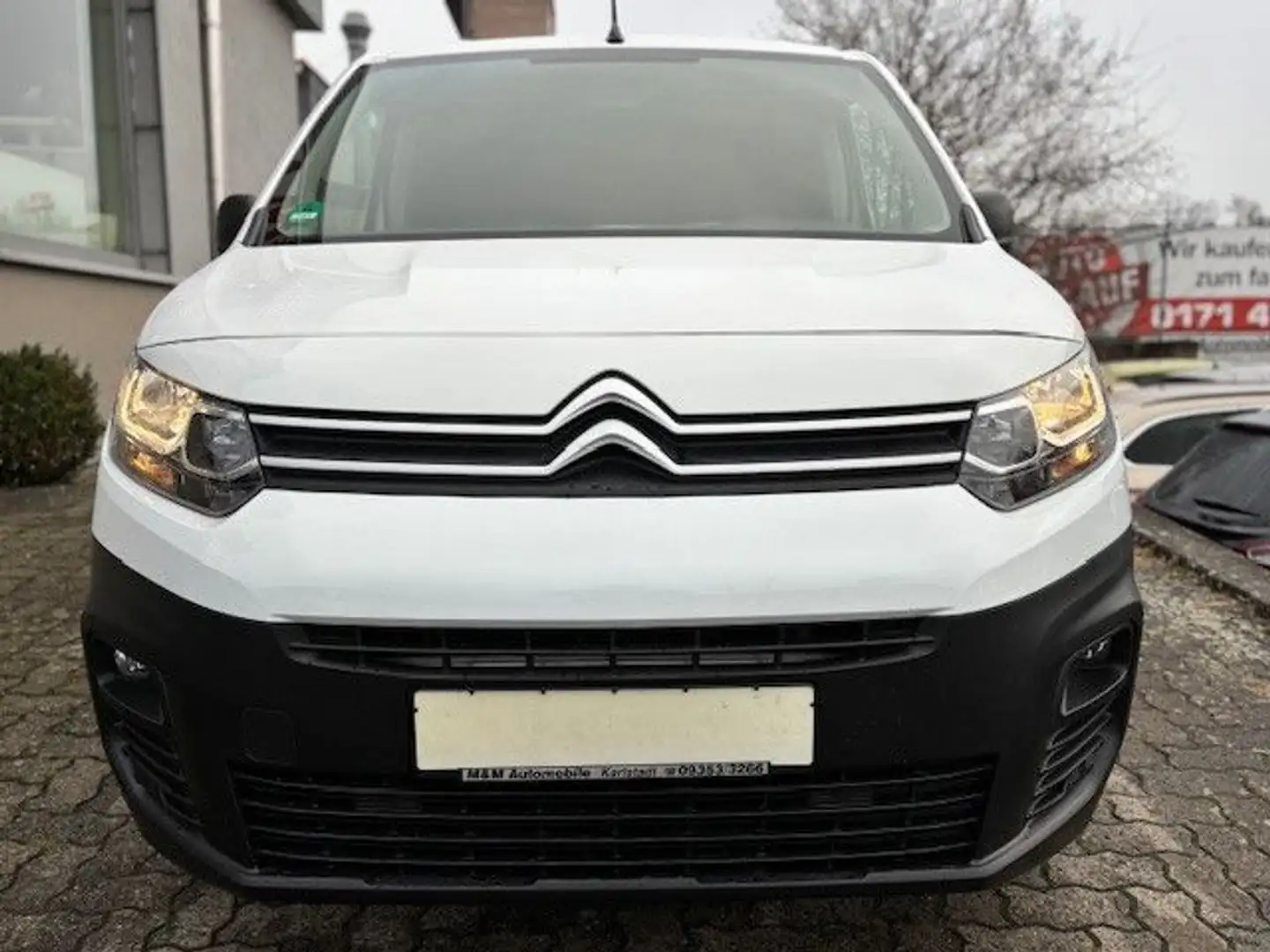 Citroen Berlingo 1.2i Kasten Club M/L1*Klima+AHK+1.Hand* Weiß - 2