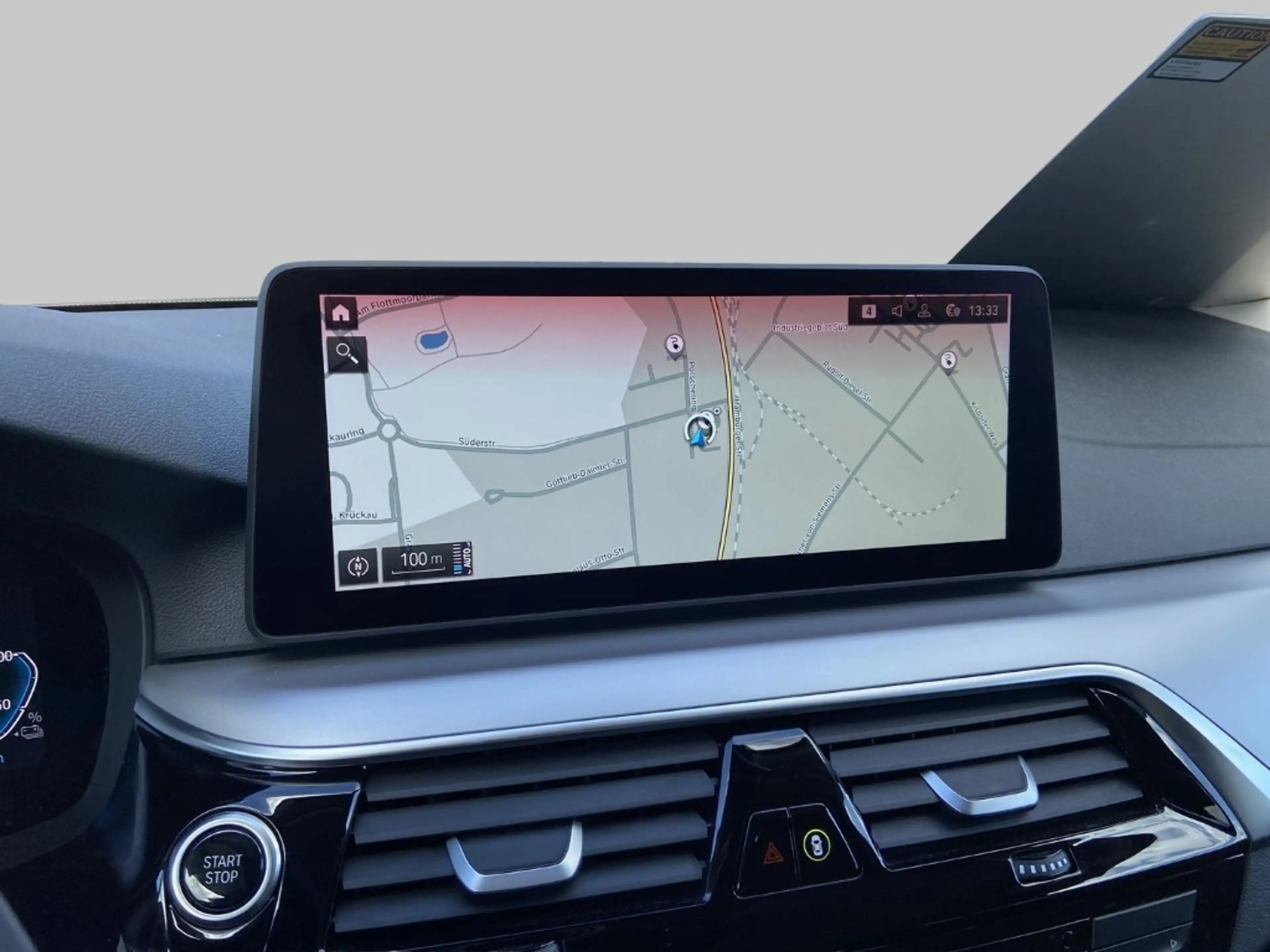 BMW 530 e xDrive Touring 360 LED Navi SHZ PA+ T-Leder — photo 11
