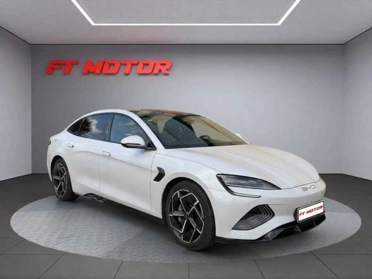 BYD Seal Design RWD 230kW Blanco - 1