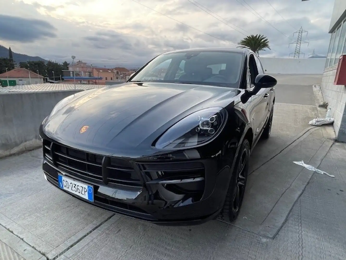 Porsche Macan 2.0 Nero - 1