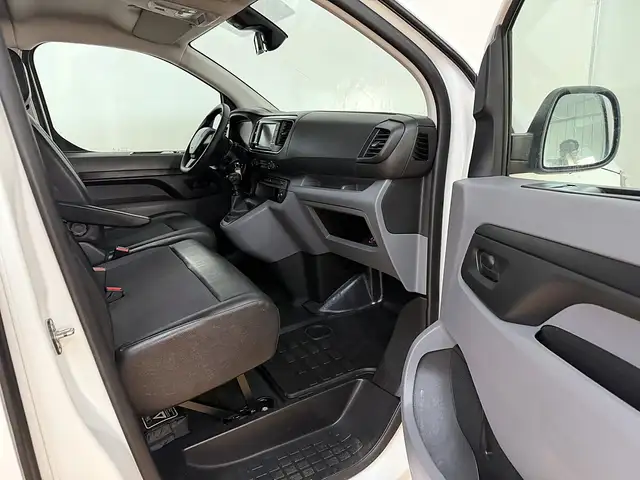 Peugeot Expert view 2