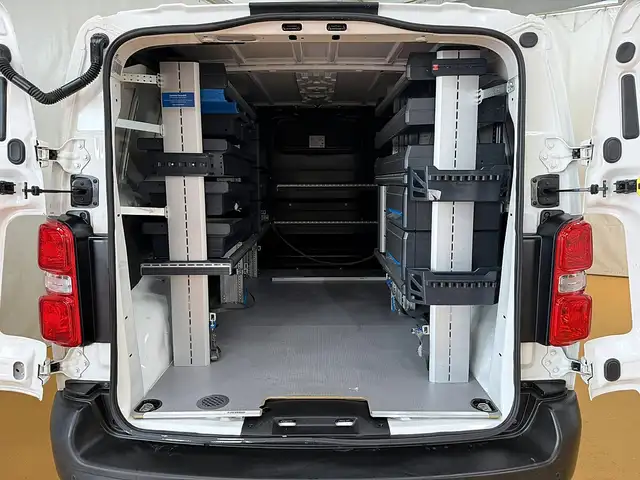 Peugeot Expert view 9