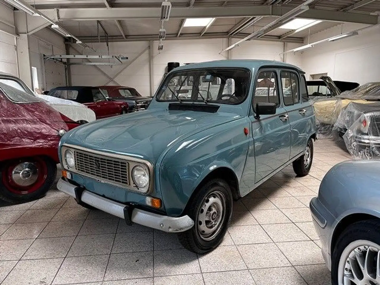 Renault R 4 Kék - 1