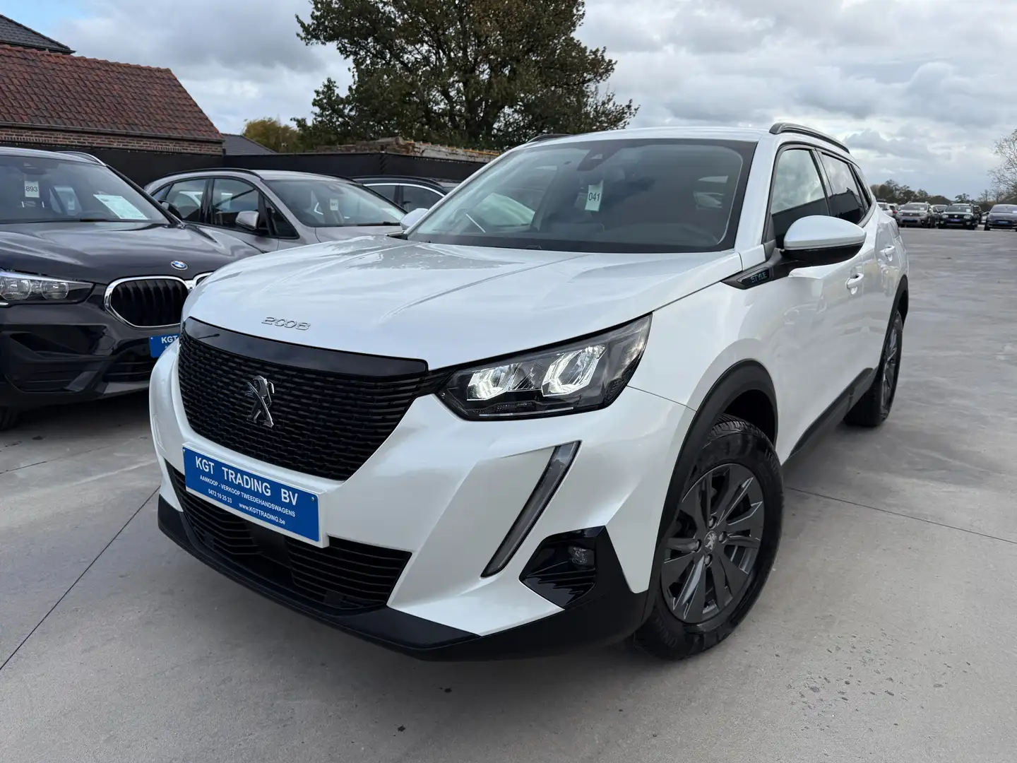 Peugeot 2008 1.2i PURETECH NAVIGATIE CAMERA FULL LED CARPLAY Blanc - 1