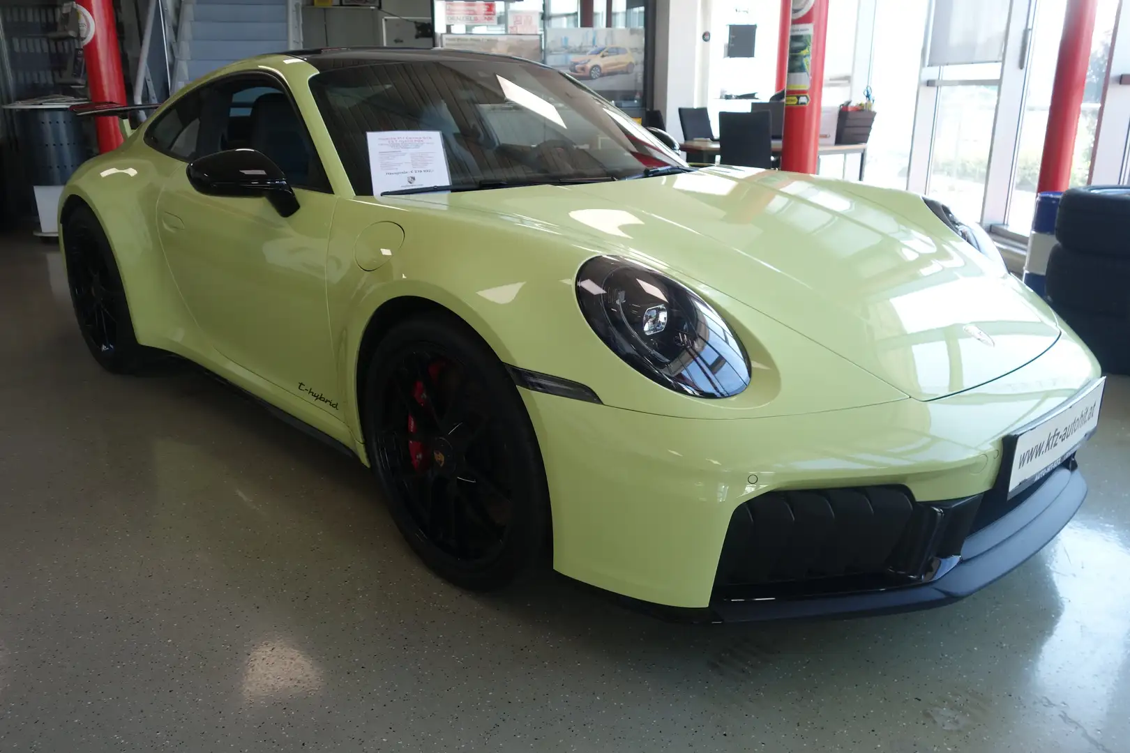 Porsche 911 911 Carrera GTS 3.6 T-Hybrid PDK*Matrix/SD/4Sitze* Gelb - 1