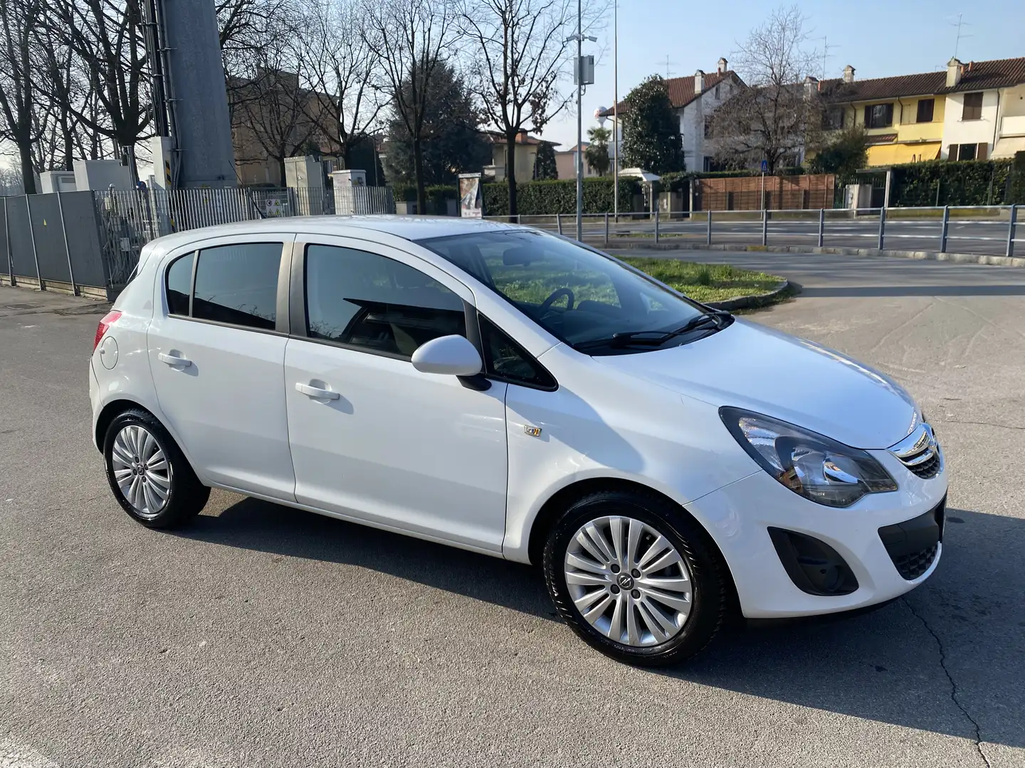 Opel Corsa 5p 1.3 cdti  Edition 95cv  NEOPATENTATI Bianco - 1