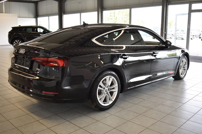 Audi A5 Sportback/KAMERA/STANDHEIZUNG/NAVI/2.HAND/BT — photo 7