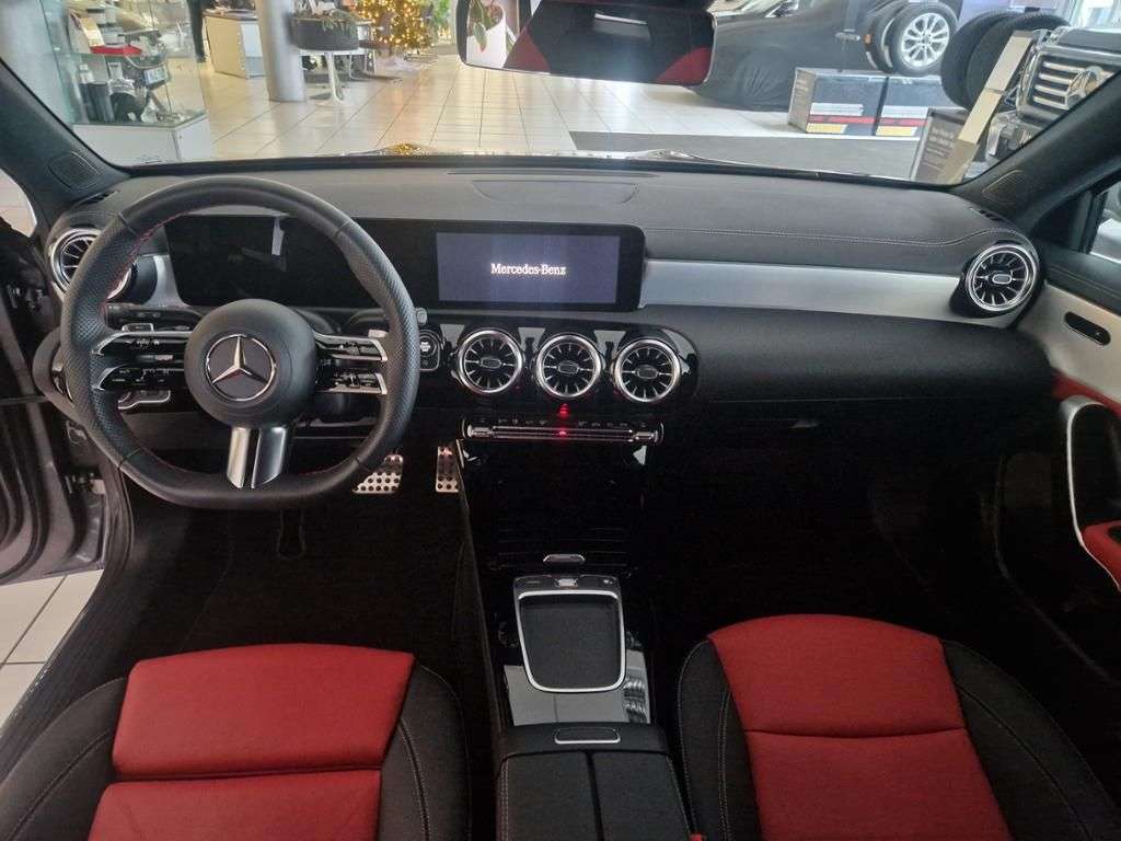 Mercedes-Benz A 250