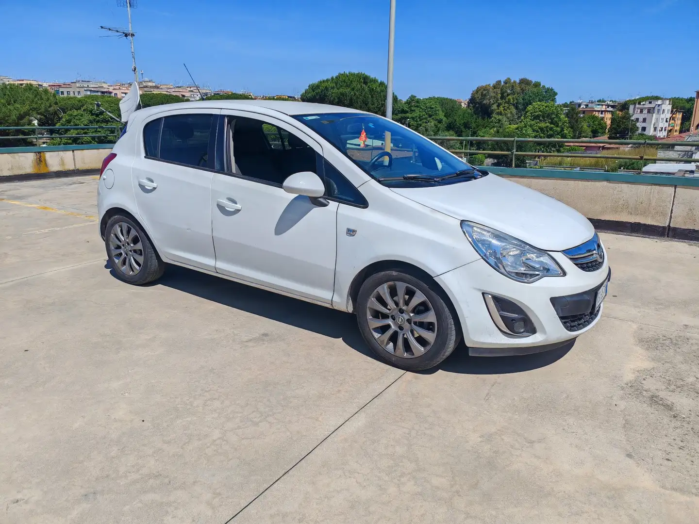 Opel Corsa 5p 1.2 Club Gpl-tech 80cv - 1