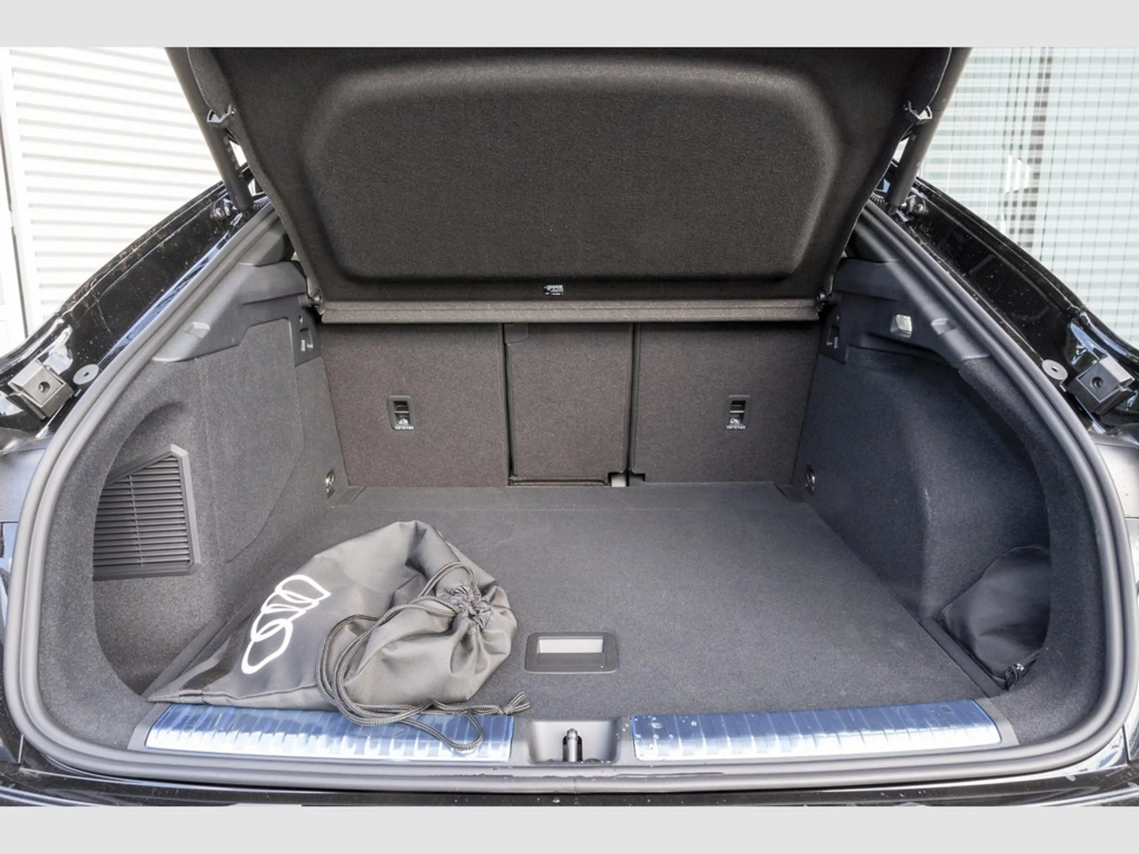 Audi Q3 Sportback S line e-hybrid 'MatrixLED|TechPro|Assistenzpak. — photo 6