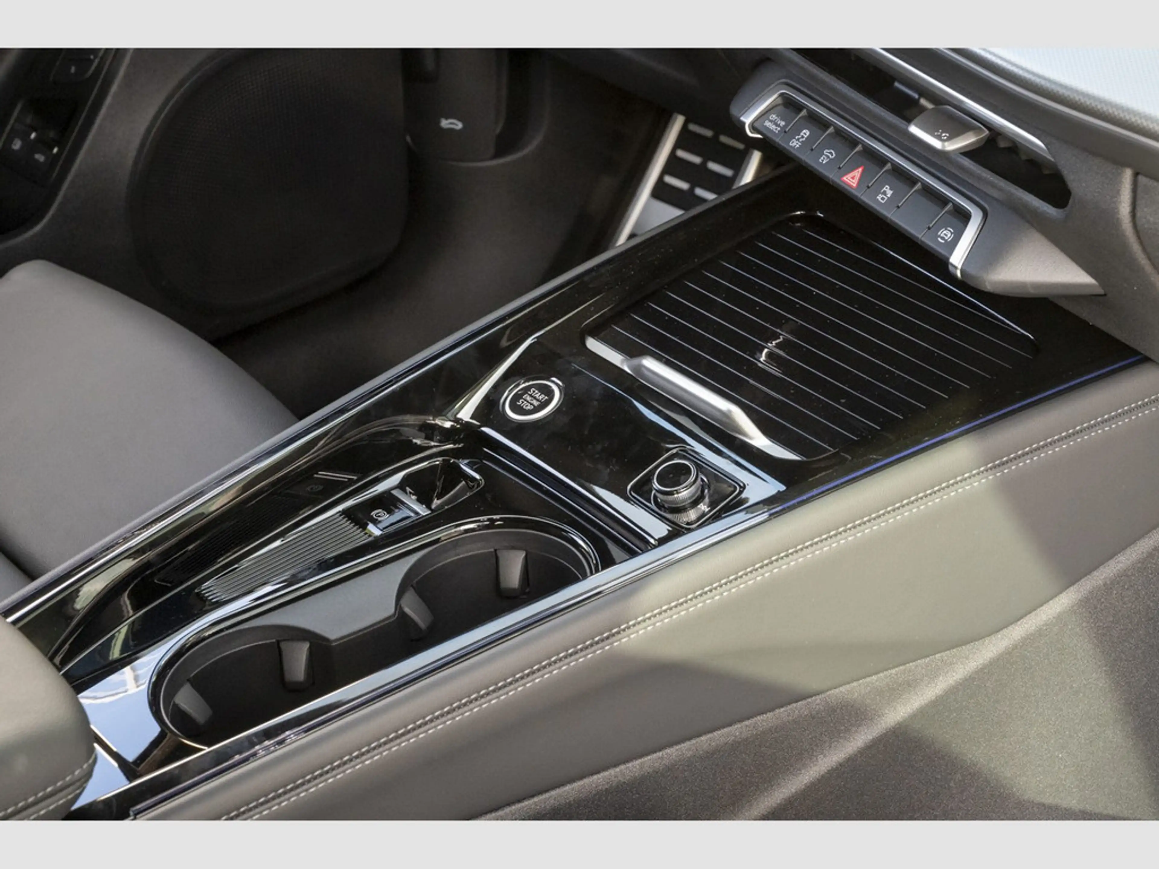 Audi Q3 Sportback S line e-hybrid 'MatrixLED|TechPro|Assistenzpak. — photo 9