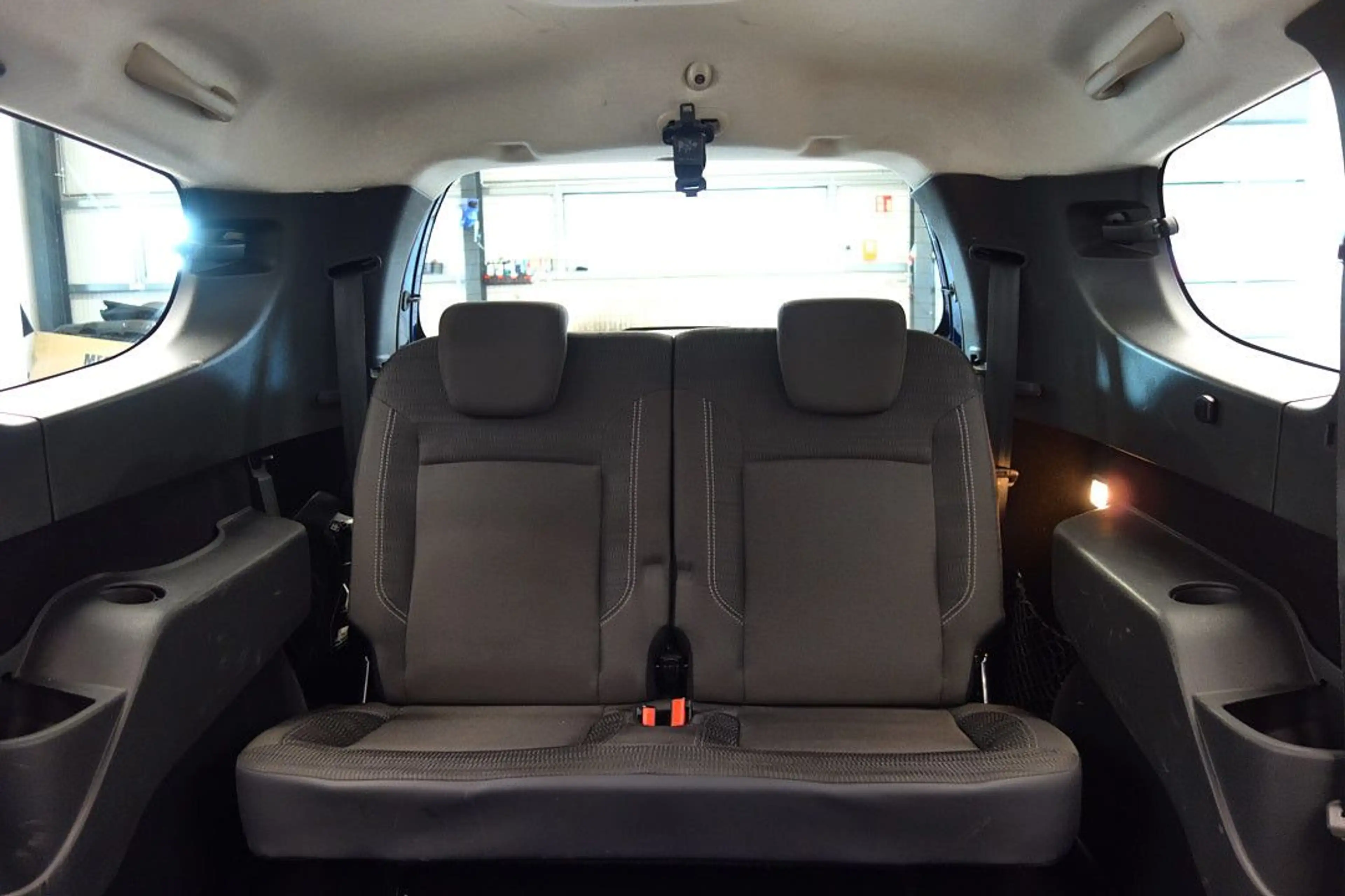 Dacia Lodgy 1.6 SCe Laureate LPG/Benzin 7SITZE+NAVI — photo 14