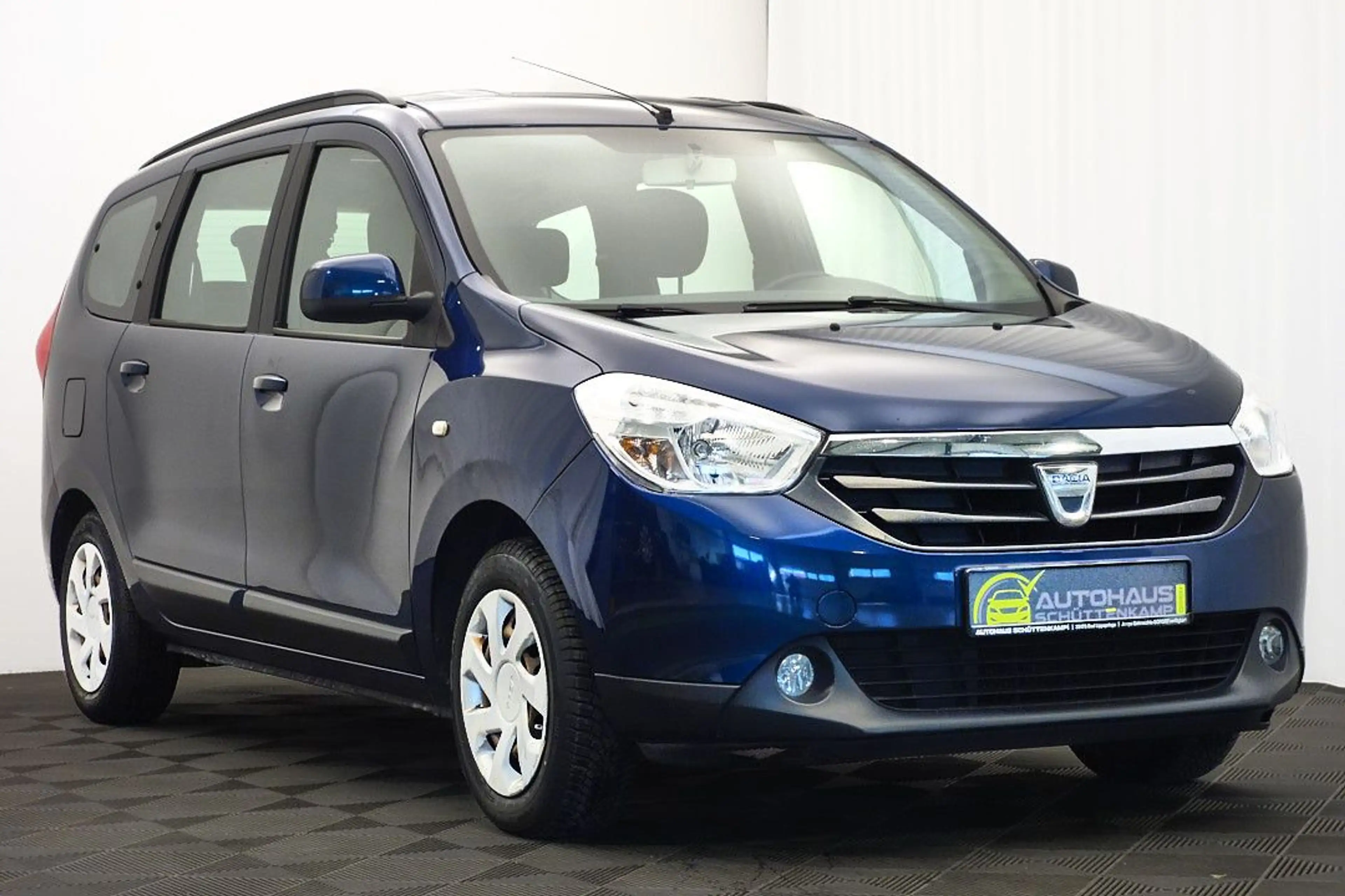 Dacia Lodgy 1.6 SCe Laureate LPG/Benzin 7SITZE+NAVI