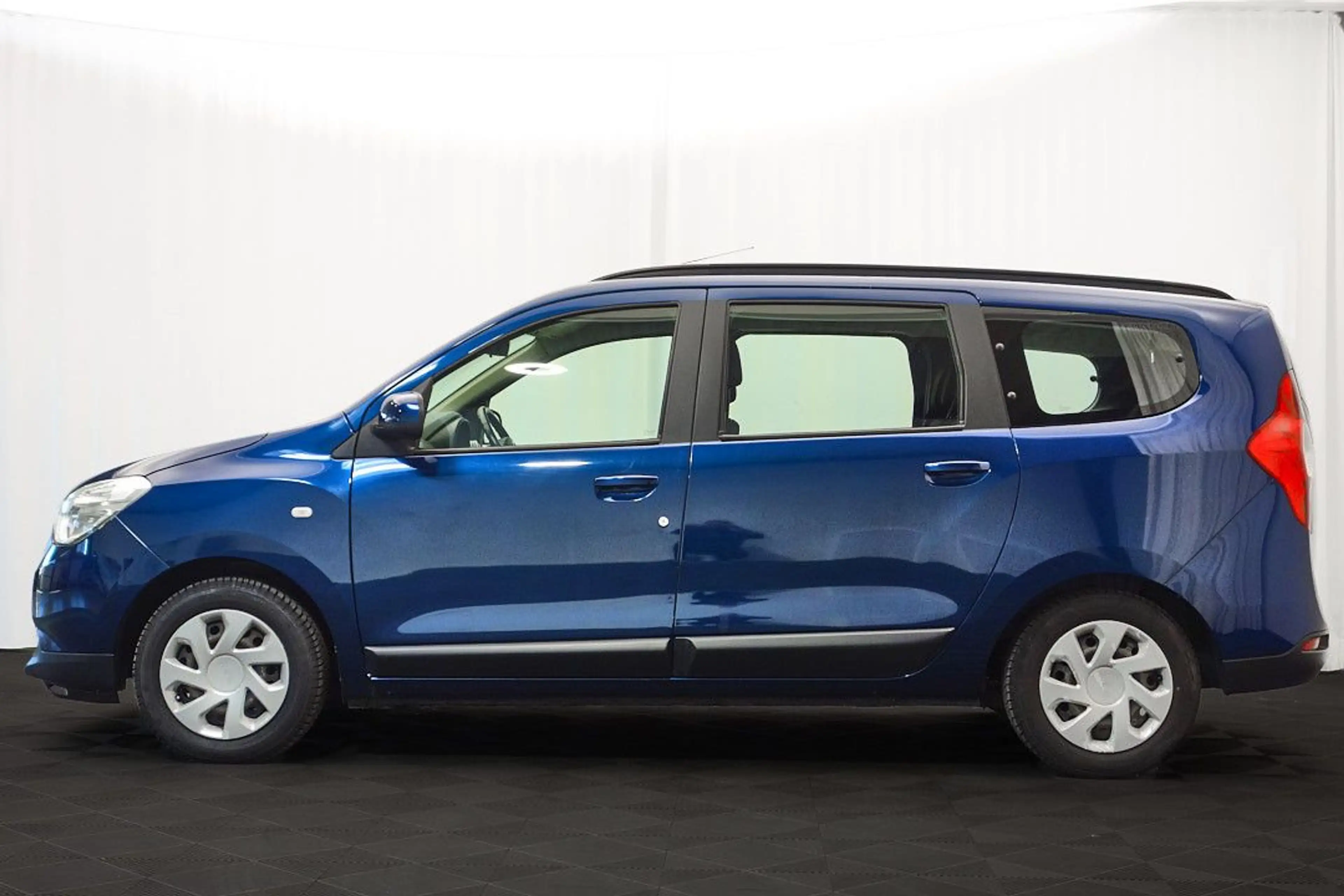 Dacia Lodgy 1.6 SCe Laureate LPG/Benzin 7SITZE+NAVI — photo 4