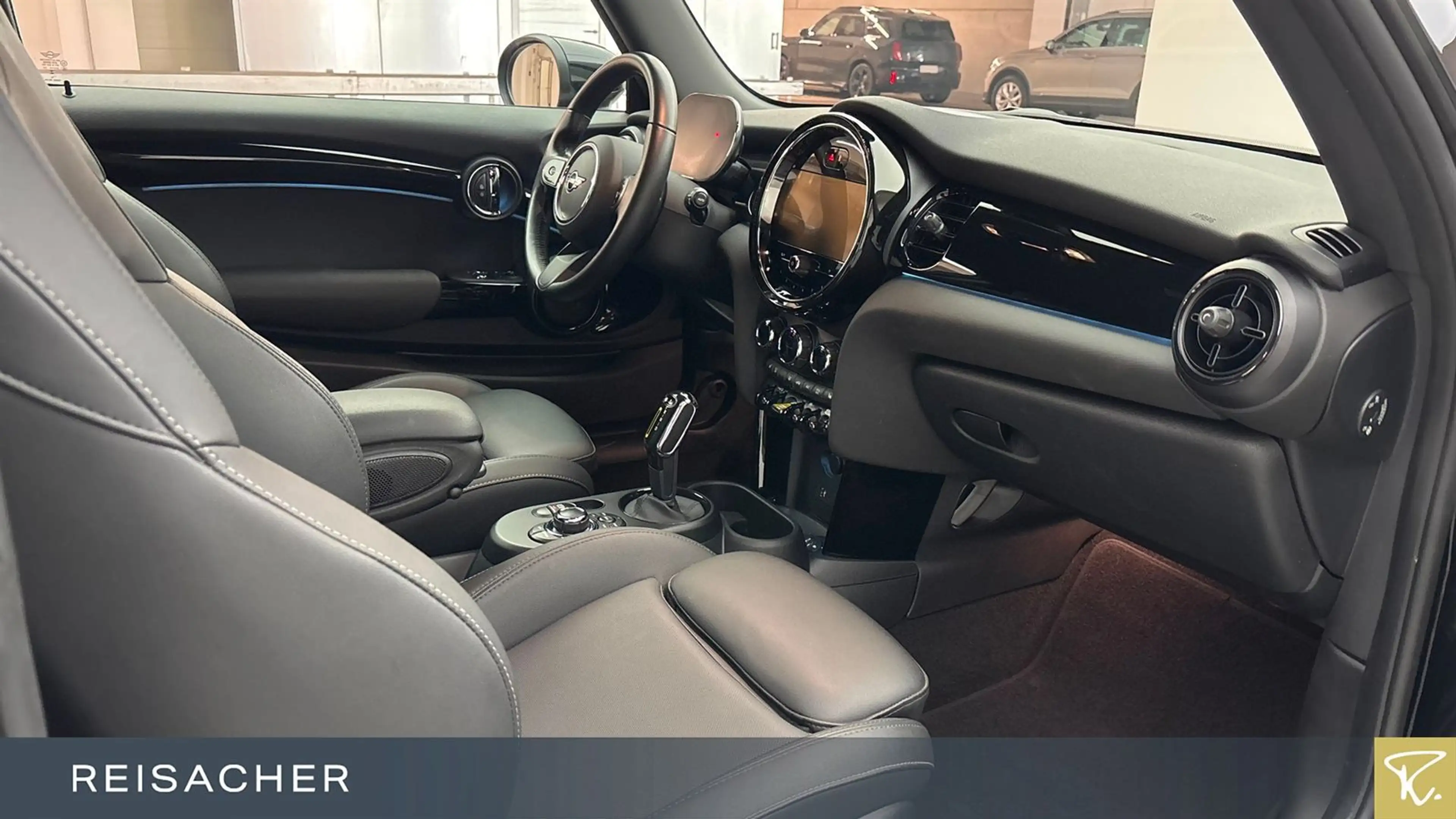 MINI Cooper SE A Classic-Trim,Navi,SpSitze,DA,PDC,16" — photo 13