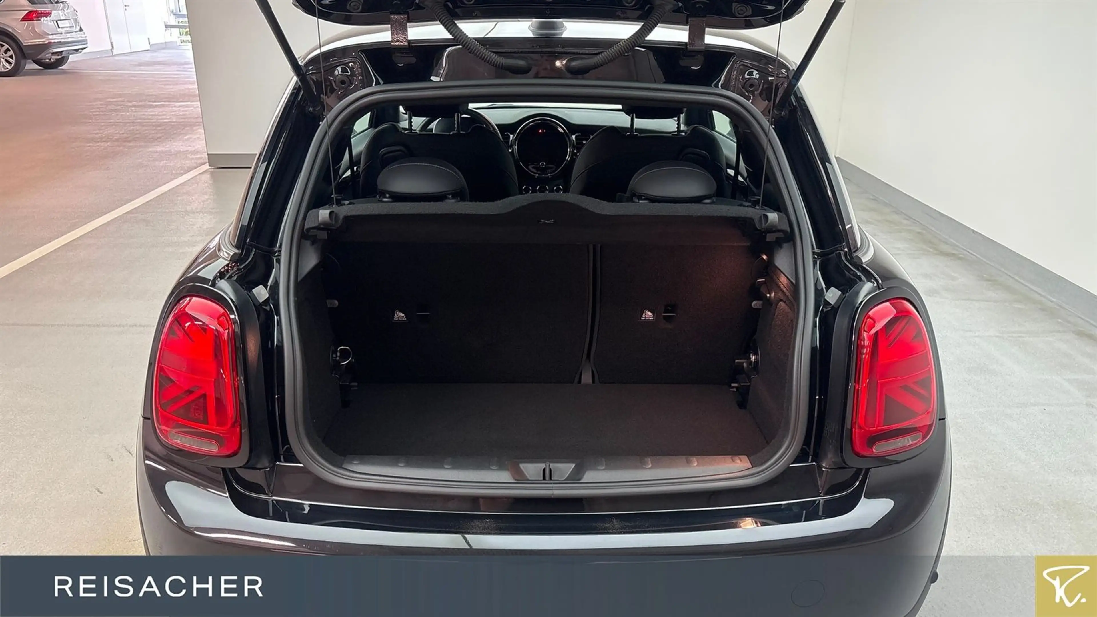 MINI Cooper SE A Classic-Trim,Navi,SpSitze,DA,PDC,16" — photo 10