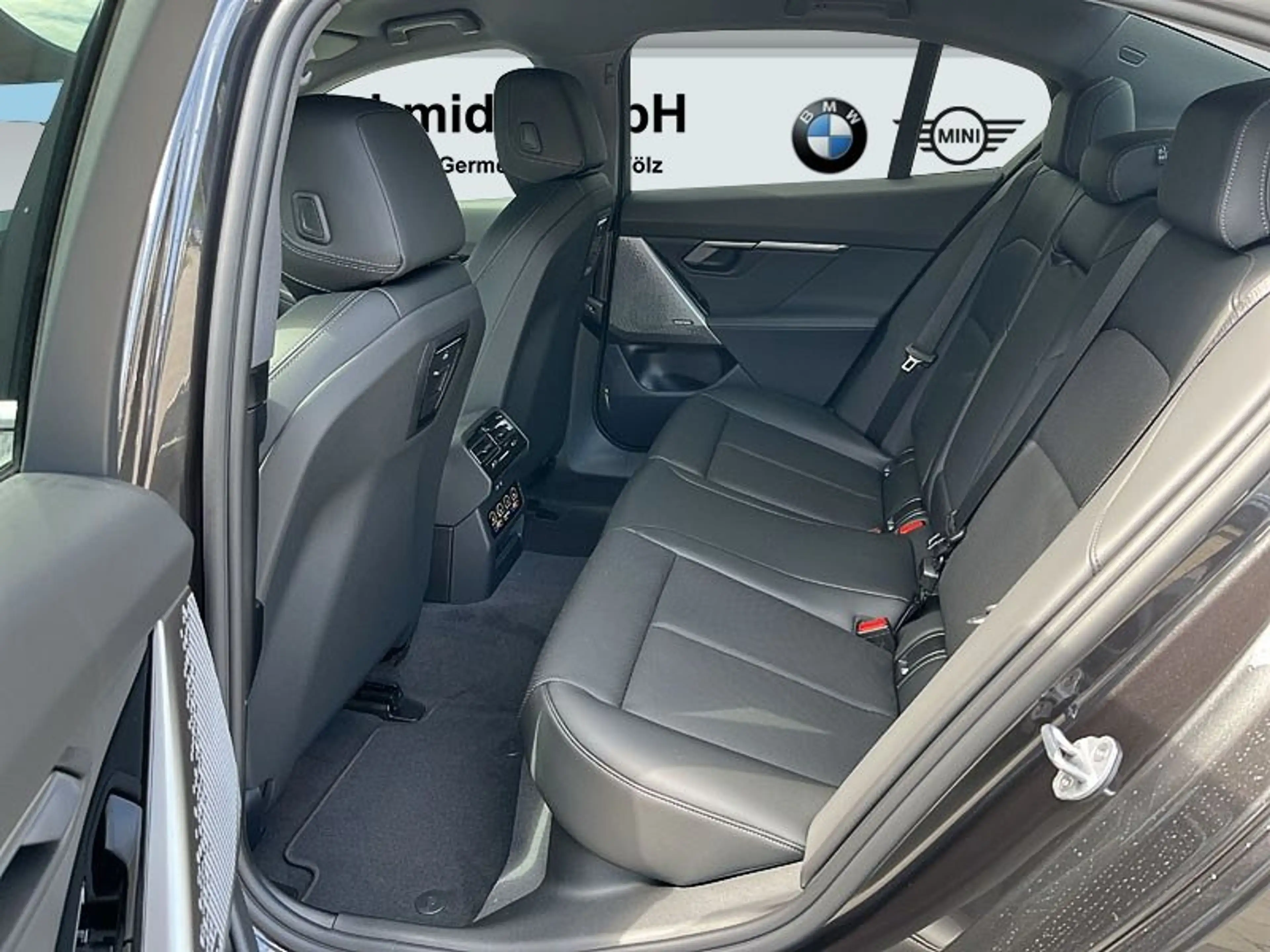 BMW i5 eDrive40 Limousine Head-Up HK HiFi DAB LED — photo 9