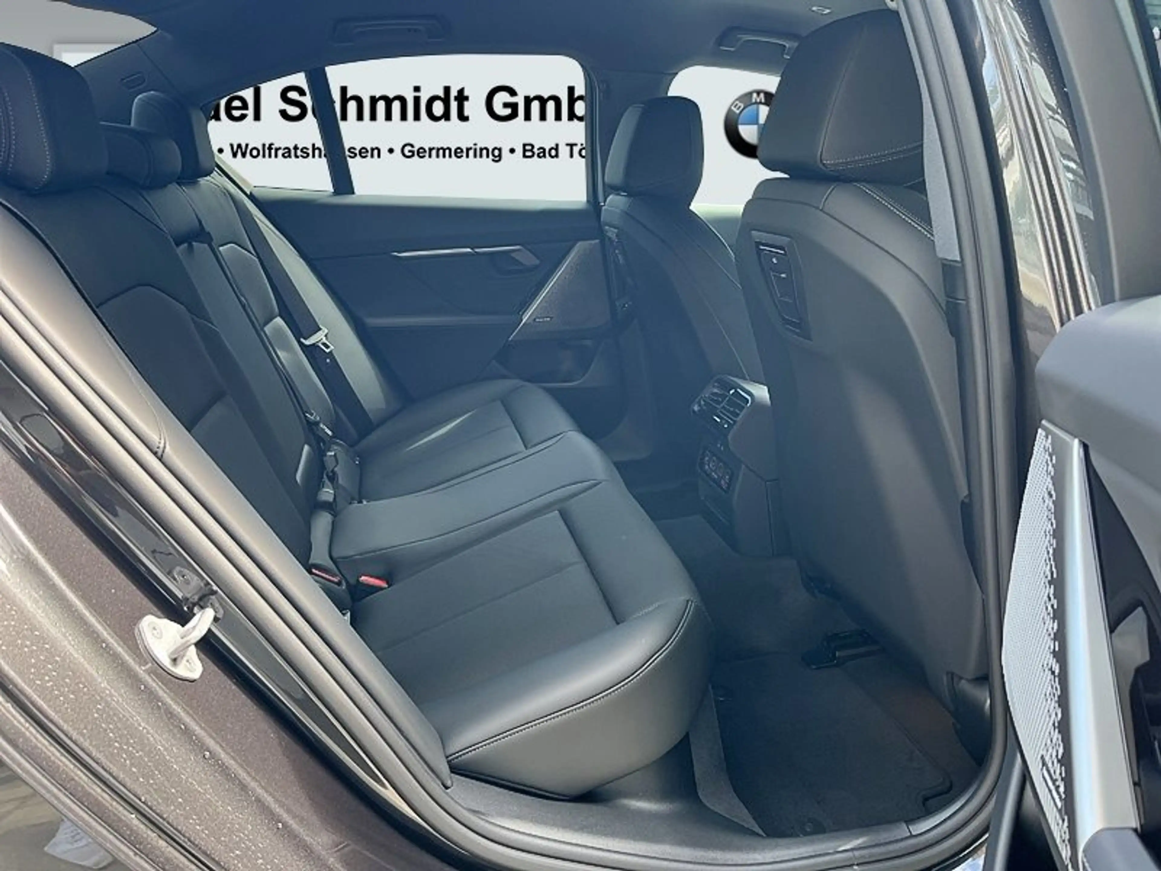 BMW i5 eDrive40 Limousine Head-Up HK HiFi DAB LED — photo 10