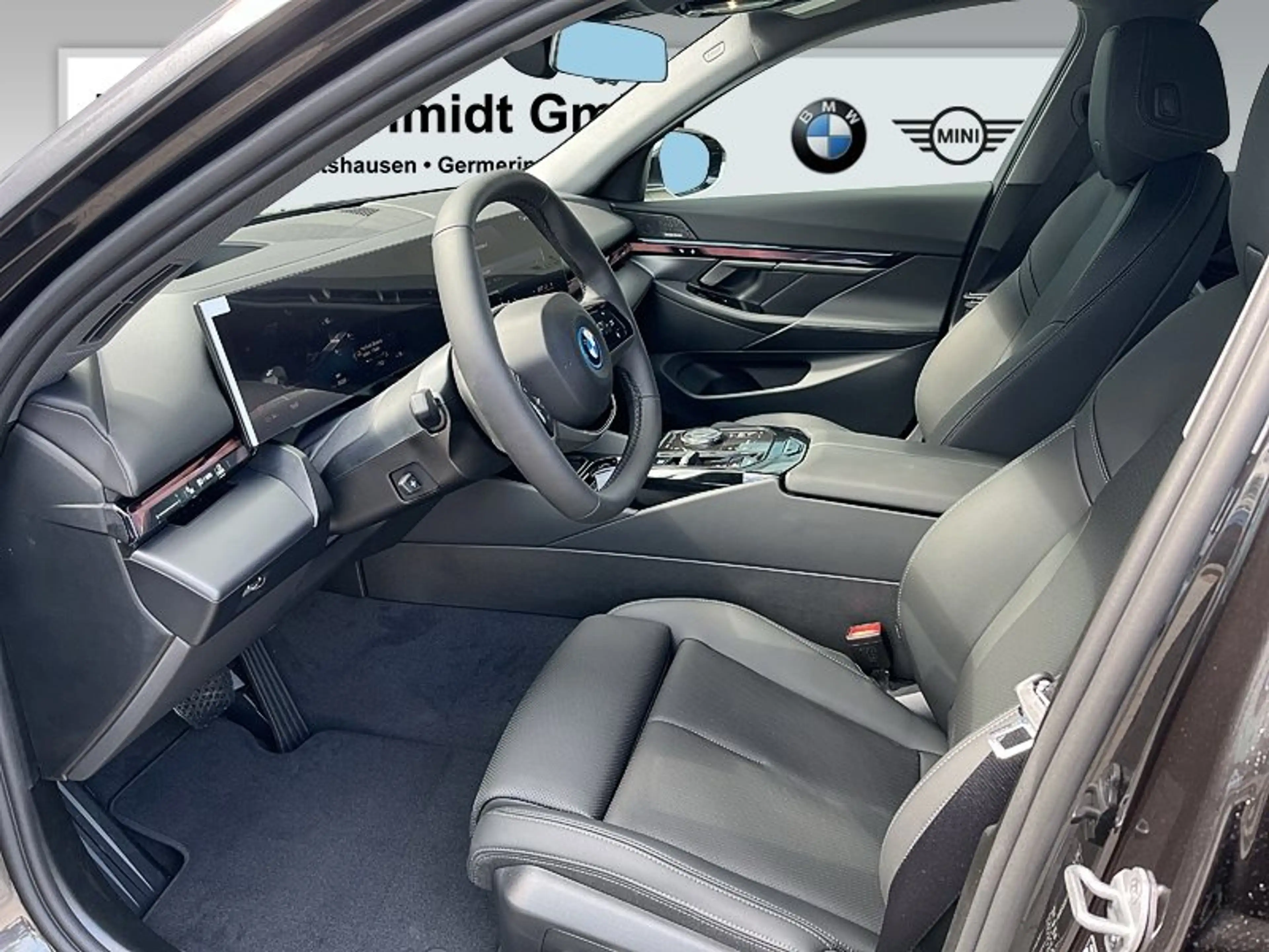 BMW i5 eDrive40 Limousine Head-Up HK HiFi DAB LED — photo 8