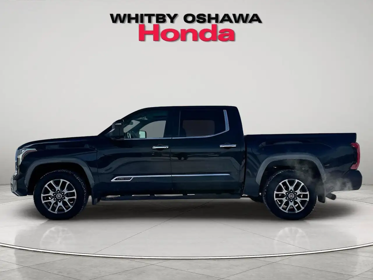 Toyota Tundra снимка Toyota Tundra