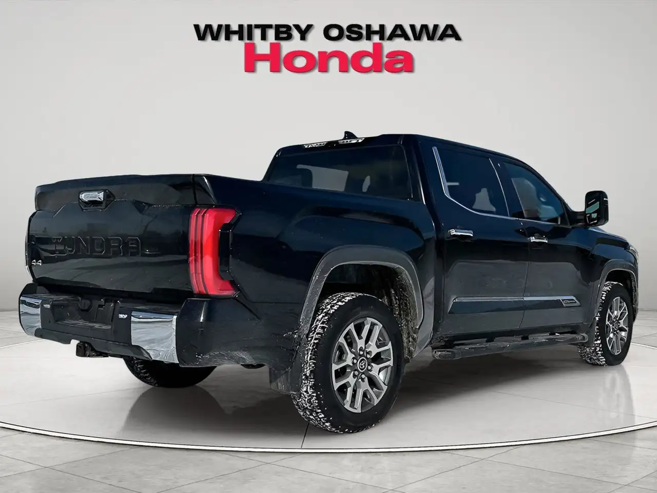 Toyota Tundra снимка Toyota Tundra