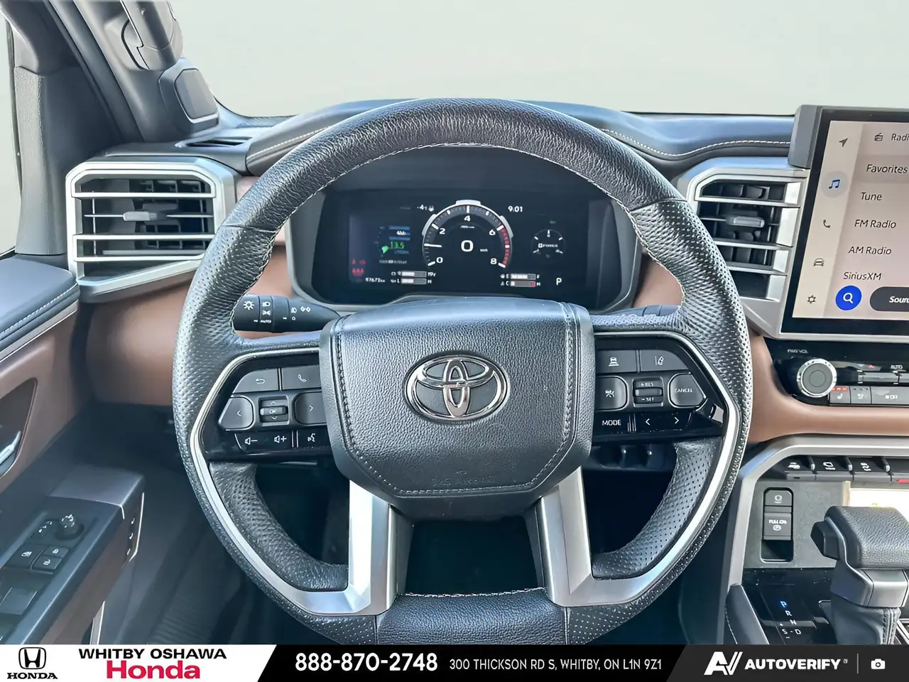 Toyota Tundra снимка Toyota Tundra