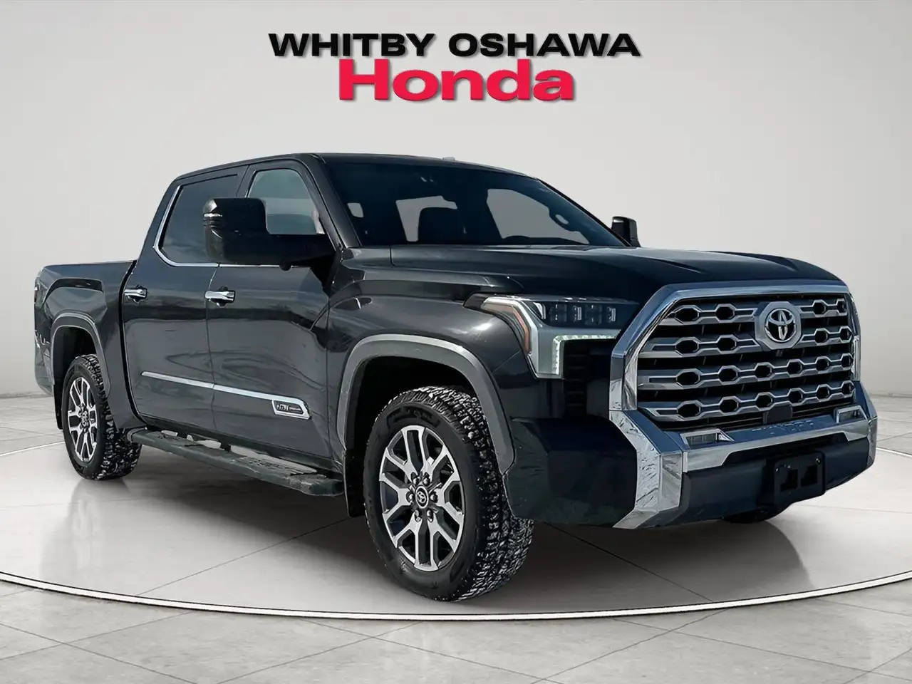 Toyota Tundra снимка Toyota Tundra