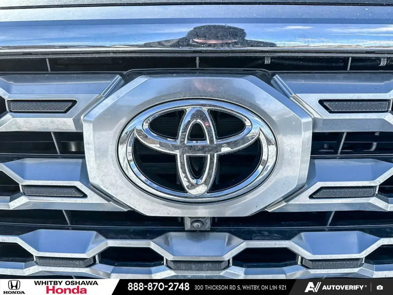 Toyota Tundra снимка Toyota Tundra