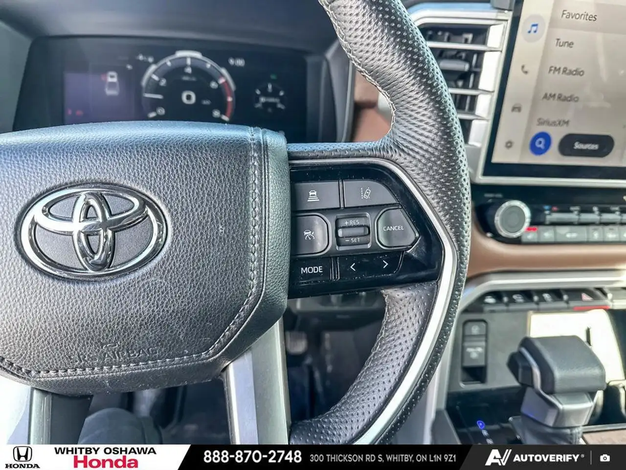 Toyota Tundra снимка Toyota Tundra