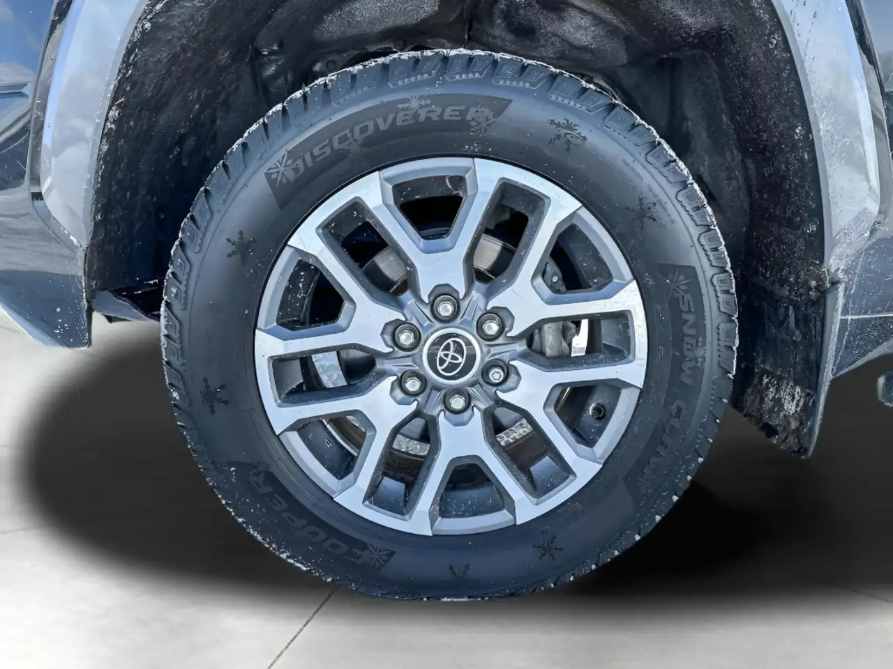Toyota Tundra снимка Toyota Tundra