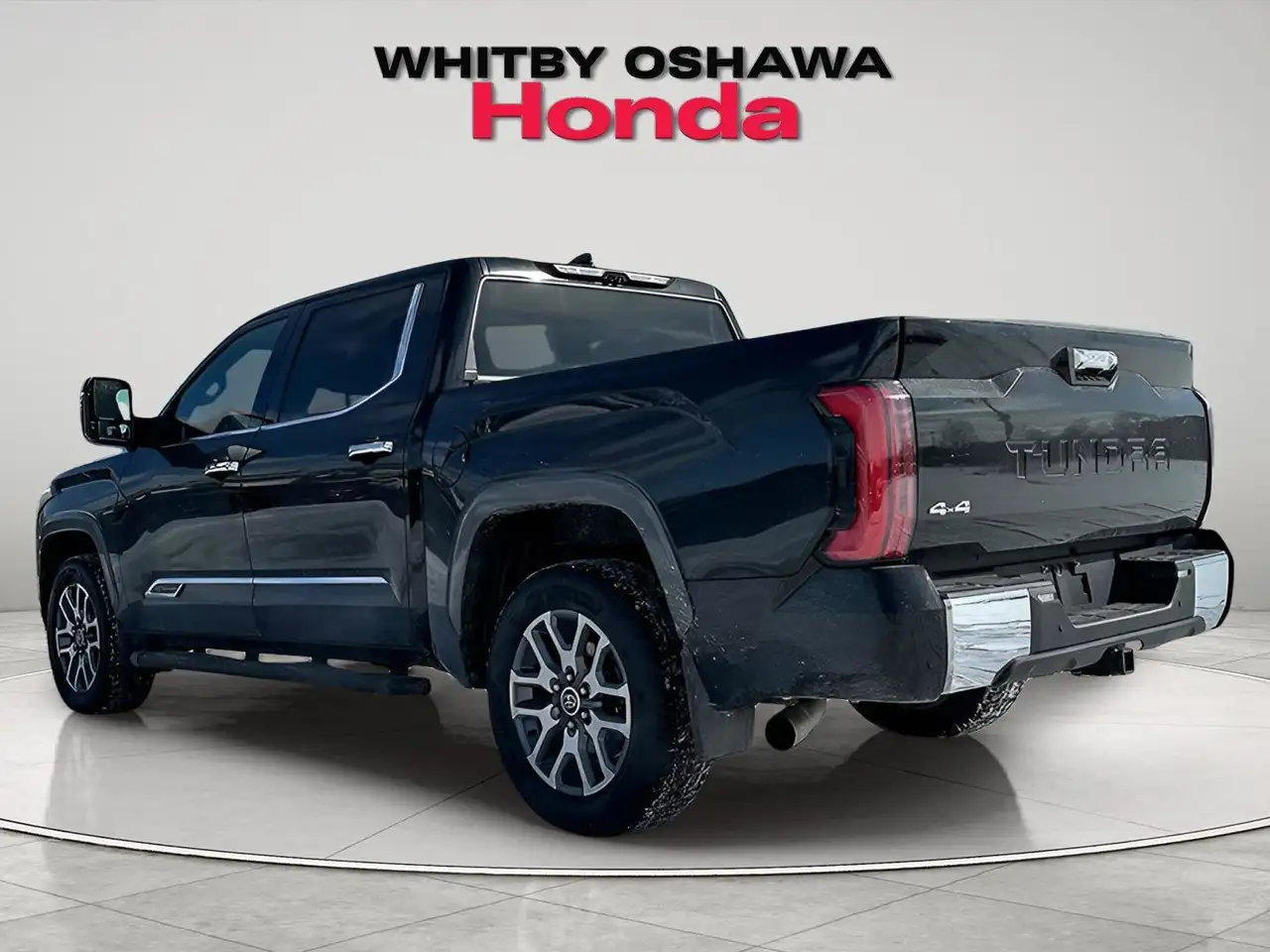 Toyota Tundra снимка Toyota Tundra