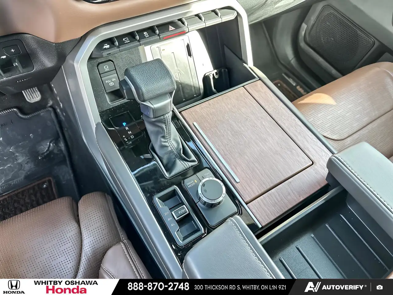 Toyota Tundra снимка Toyota Tundra