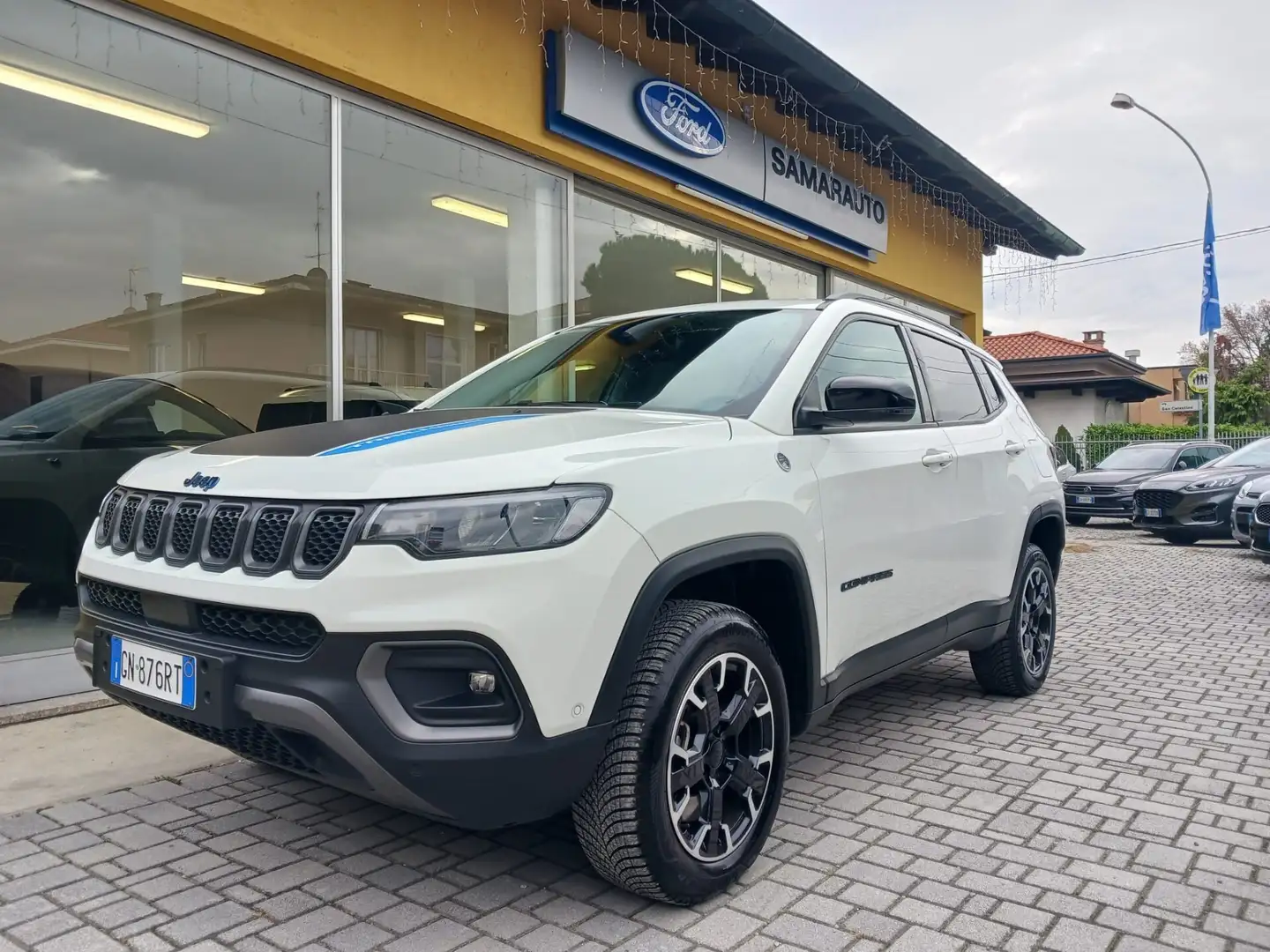 Jeep Compass Compass 1.3 Turbo T4 240 CV PHEV AT6 4xe Trailhawk Bianco - 1