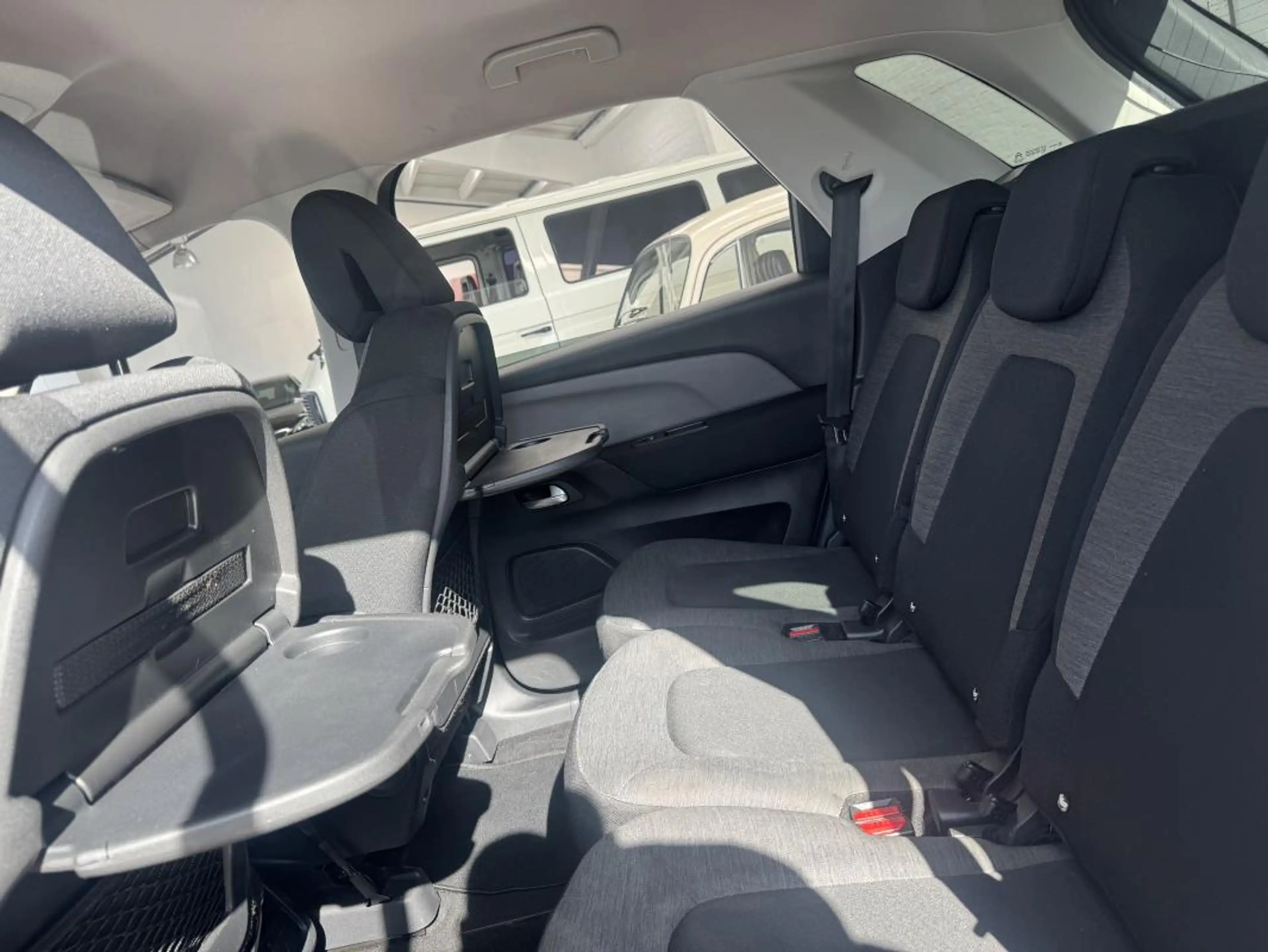 Citroen C4 Picasso 1.6BLUEHDI 115CH GPS CARPLAY CLIM GAR 12M — photo 10