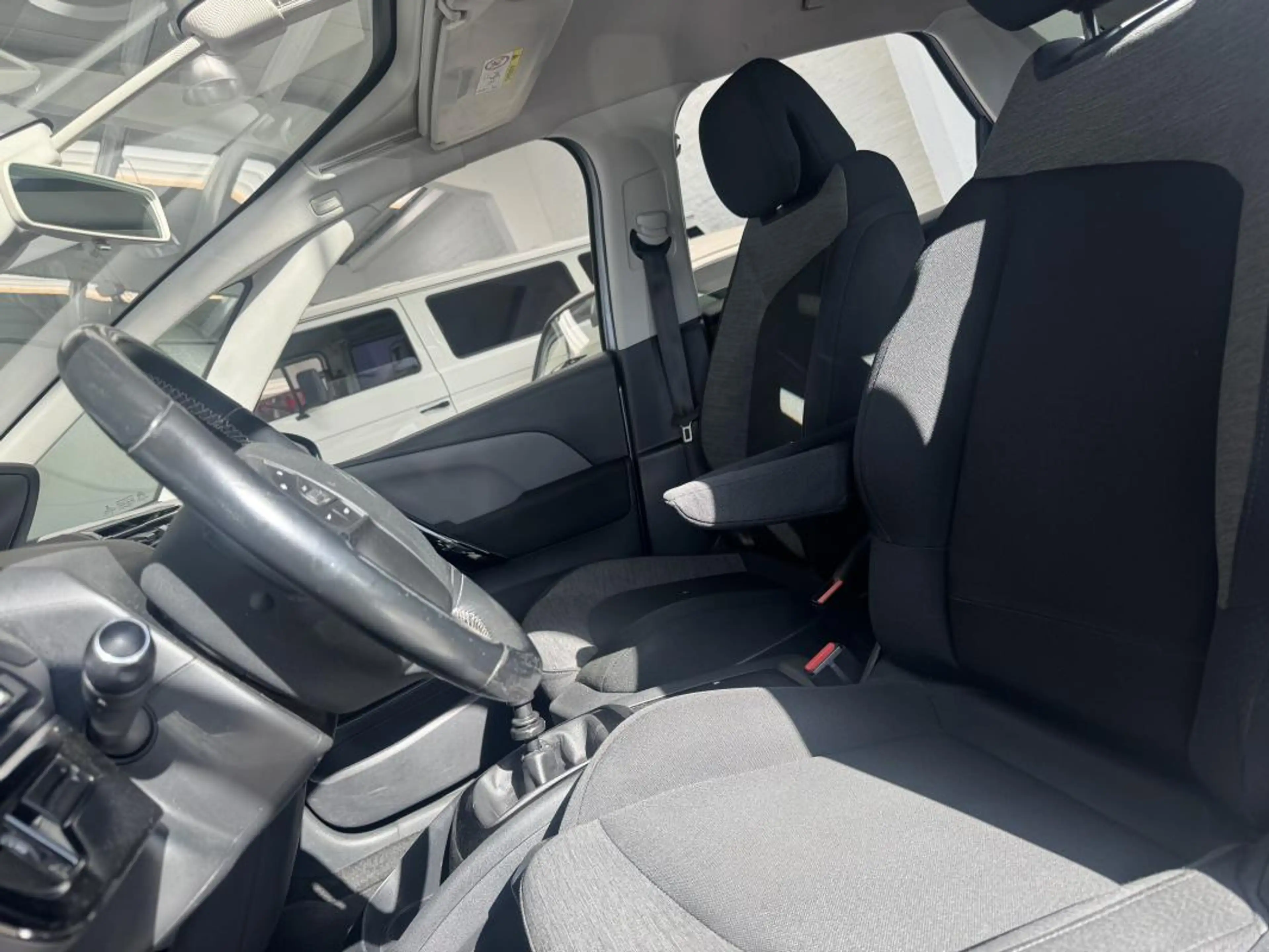 Citroen C4 Picasso 1.6BLUEHDI 115CH GPS CARPLAY CLIM GAR 12M — photo 9