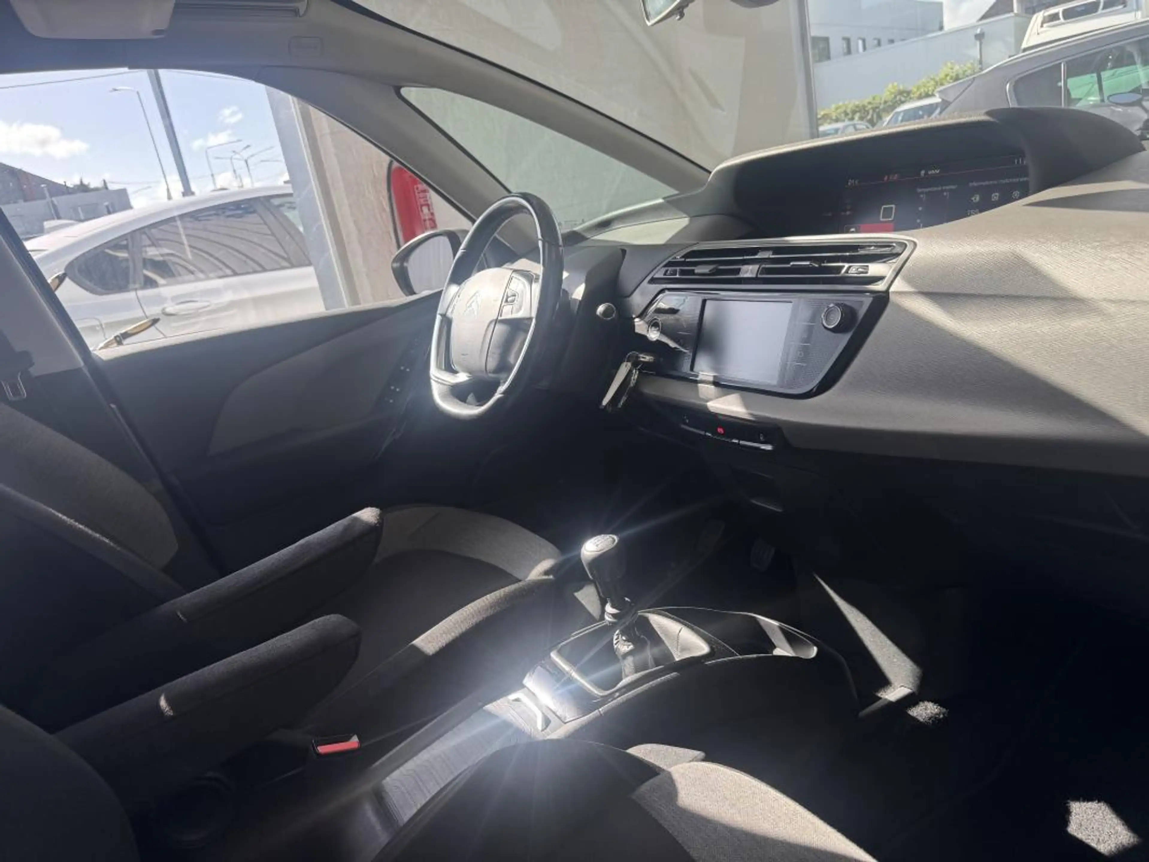 Citroen C4 Picasso 1.6BLUEHDI 115CH GPS CARPLAY CLIM GAR 12M — photo 7