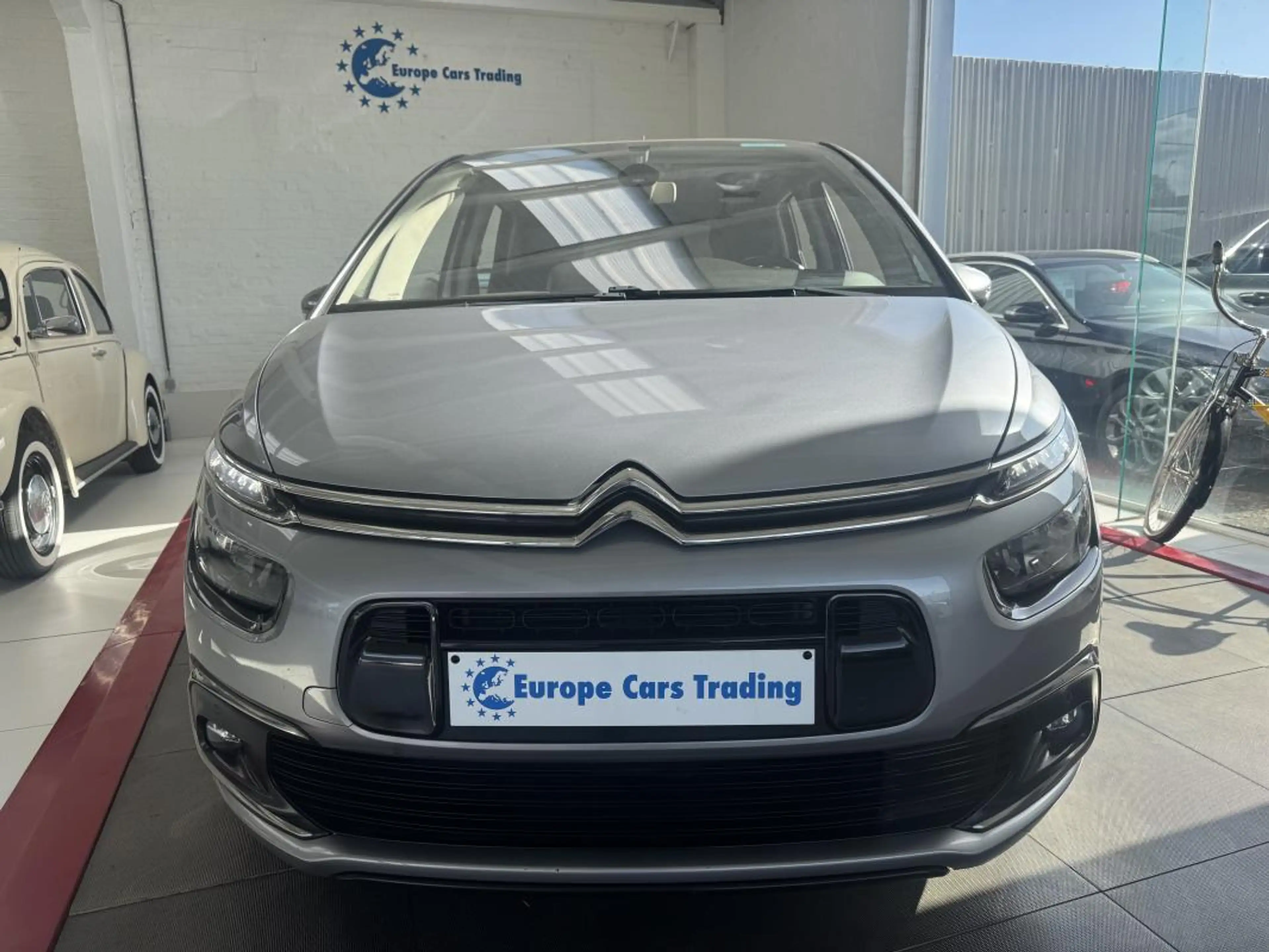 Citroen C4 Picasso 1.6BLUEHDI 115CH GPS CARPLAY CLIM GAR 12M — photo 5