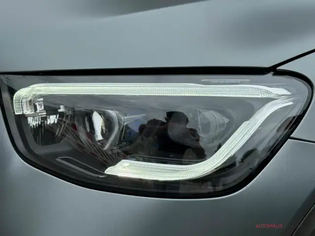 Mercedes-Benz GLC view 10