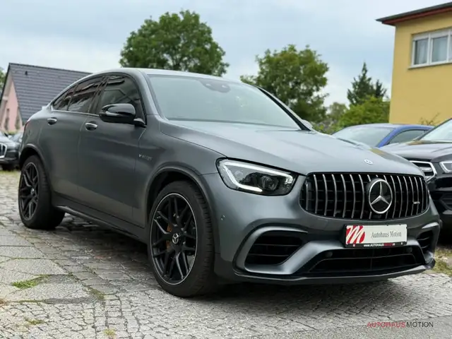 Mercedes-Benz GLC view 4